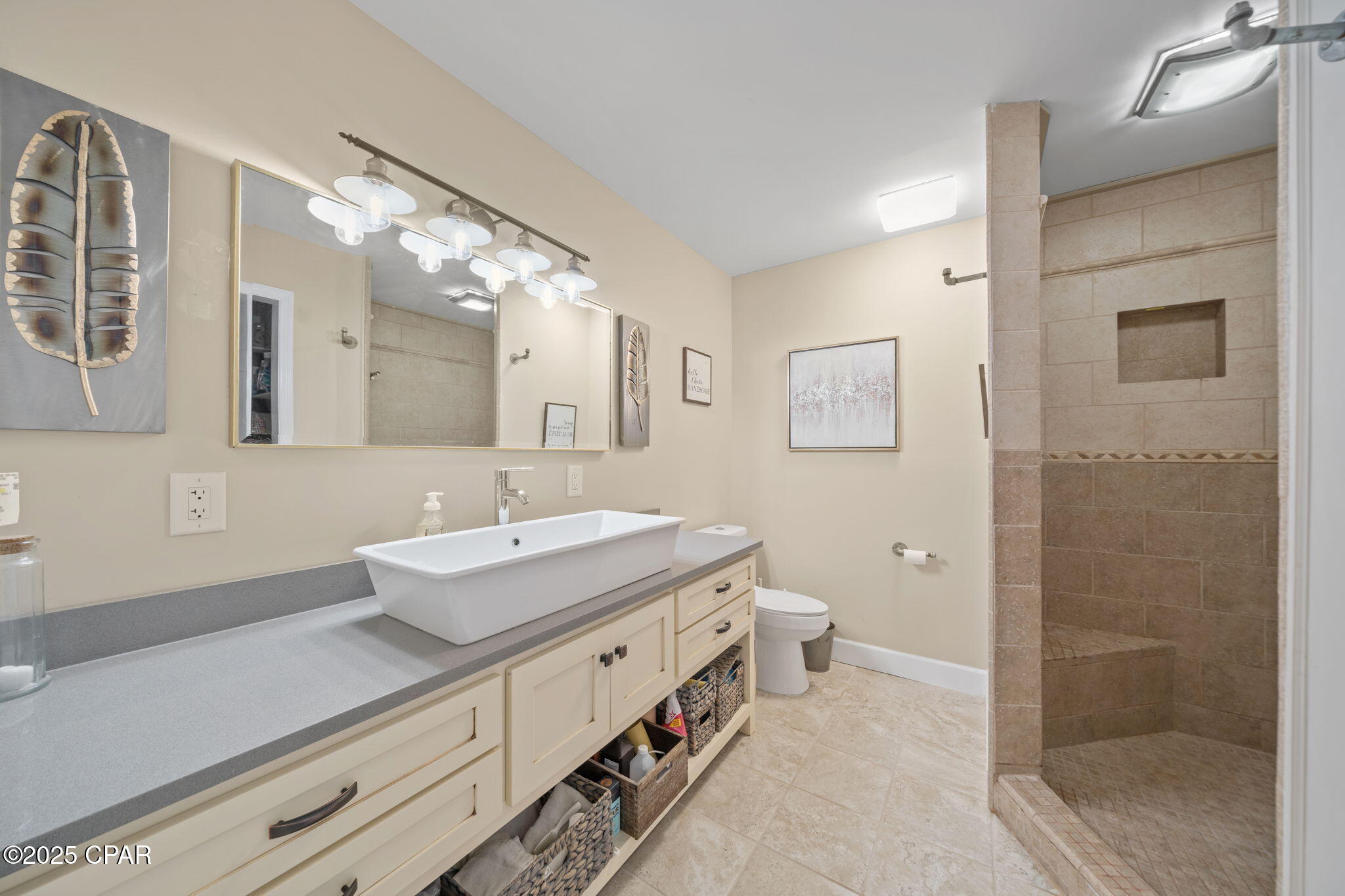 Image 27 For 138 Queens Circle