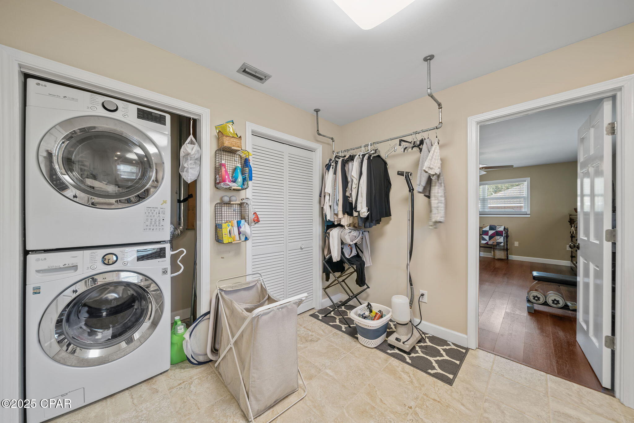 Image 28 For 138 Queens Circle