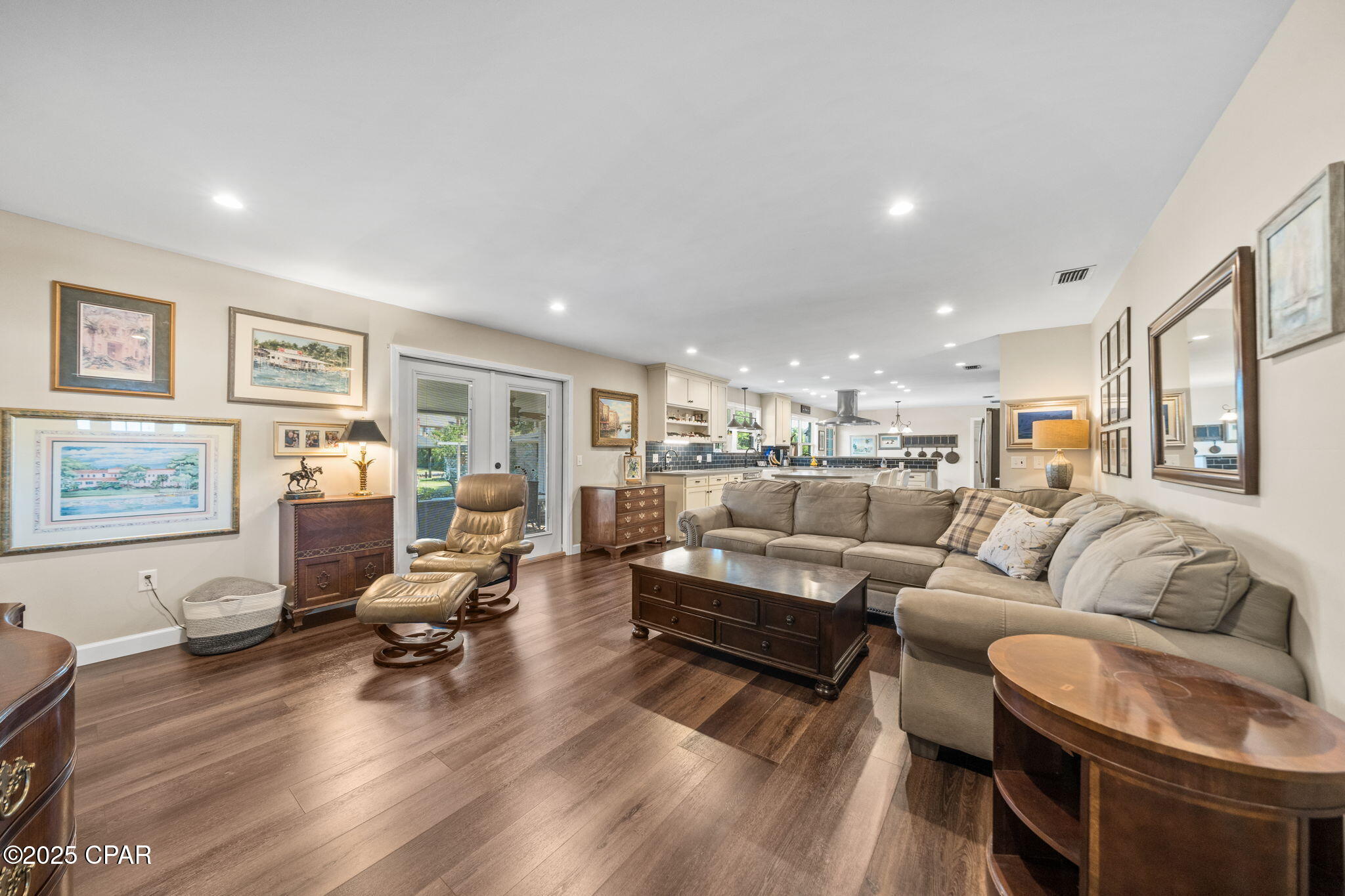 Image 30 For 138 Queens Circle