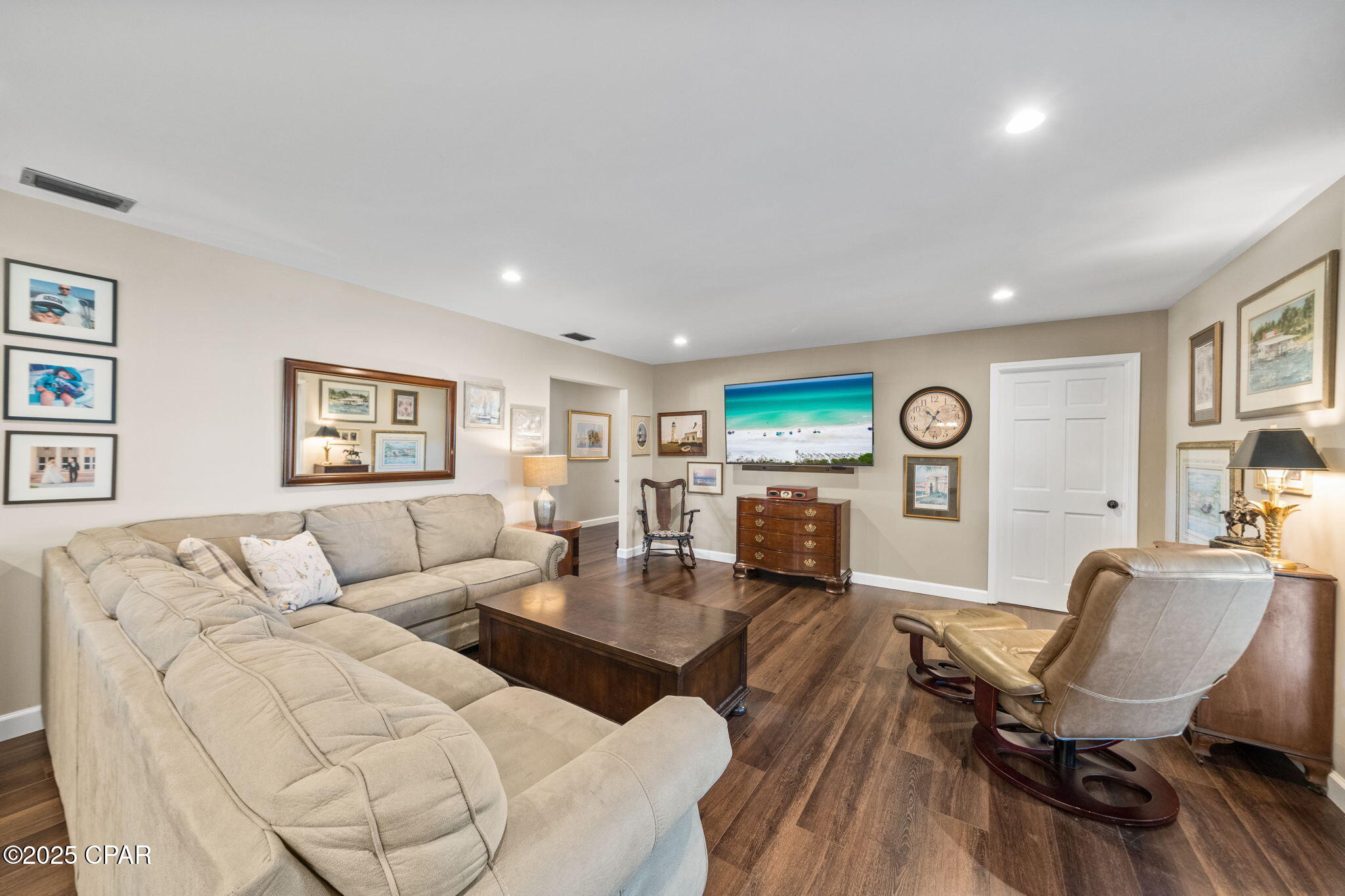 Image 5 For 138 Queens Circle