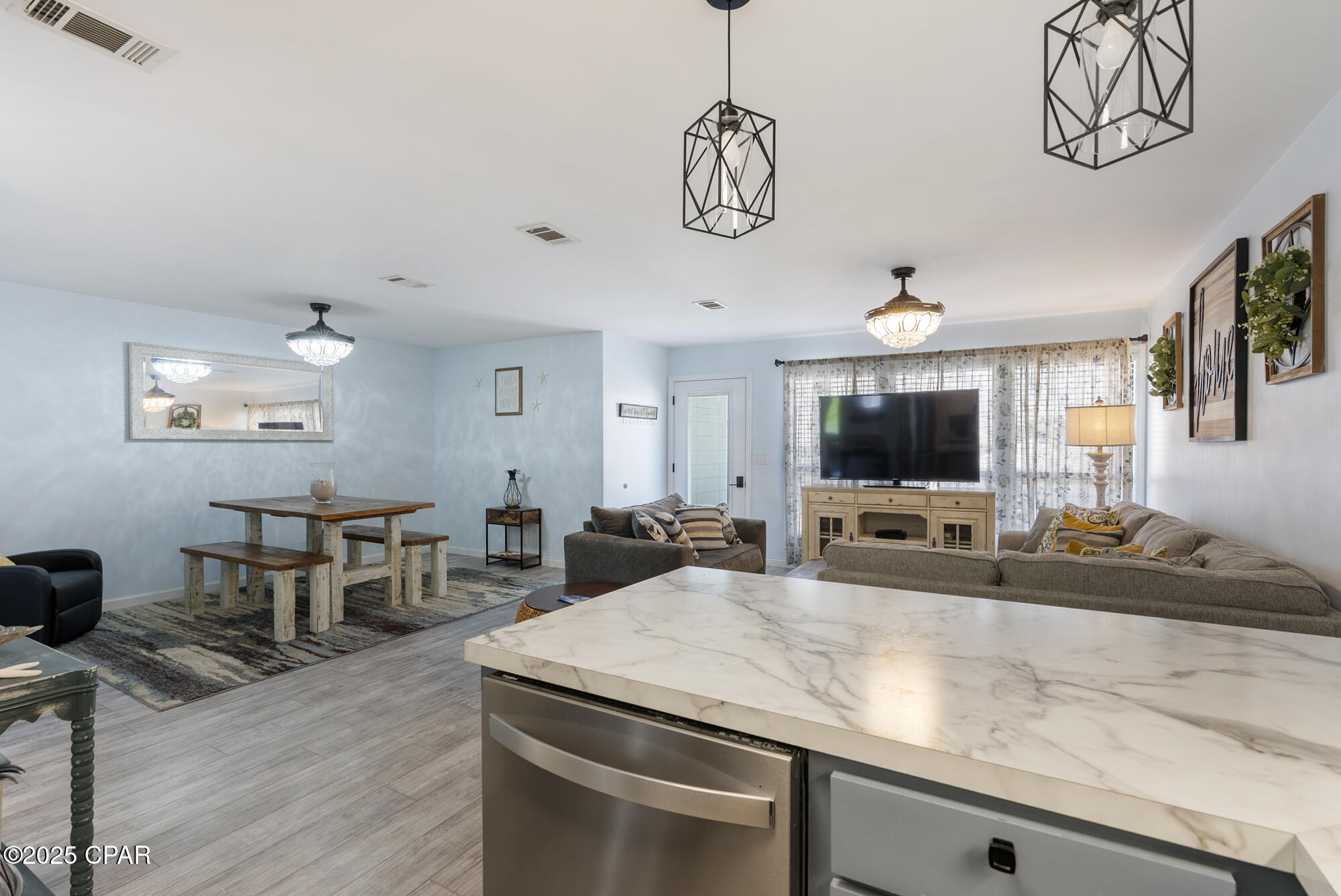 Image 19 For 17670 Front Beach  I11