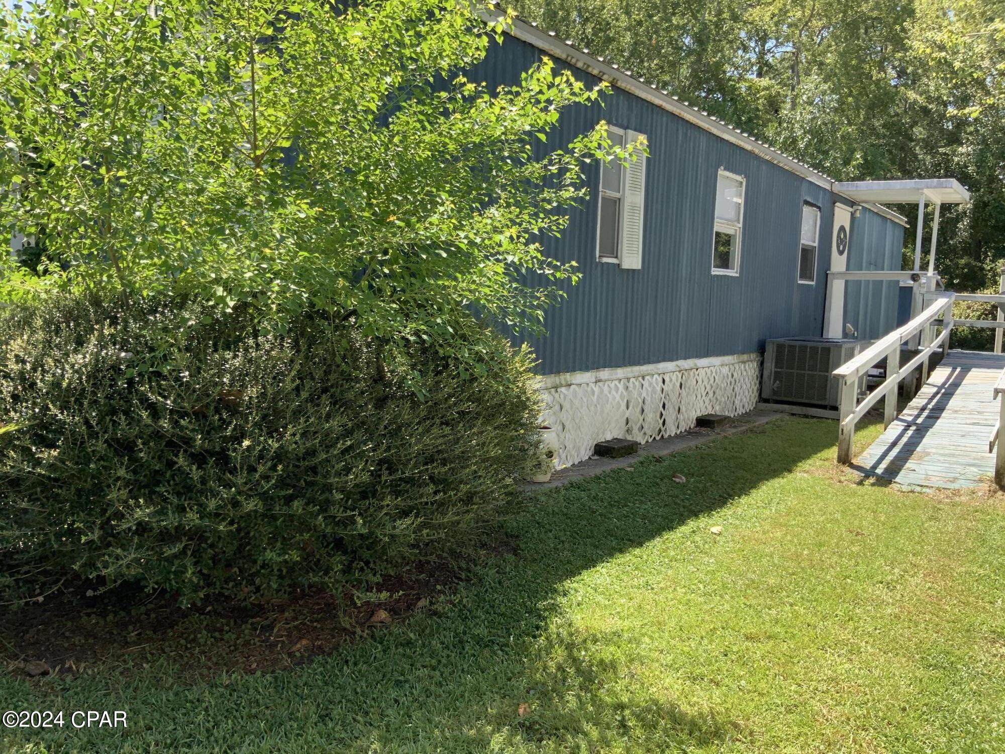 Image 2 For 7125 Beachwood Boulevard