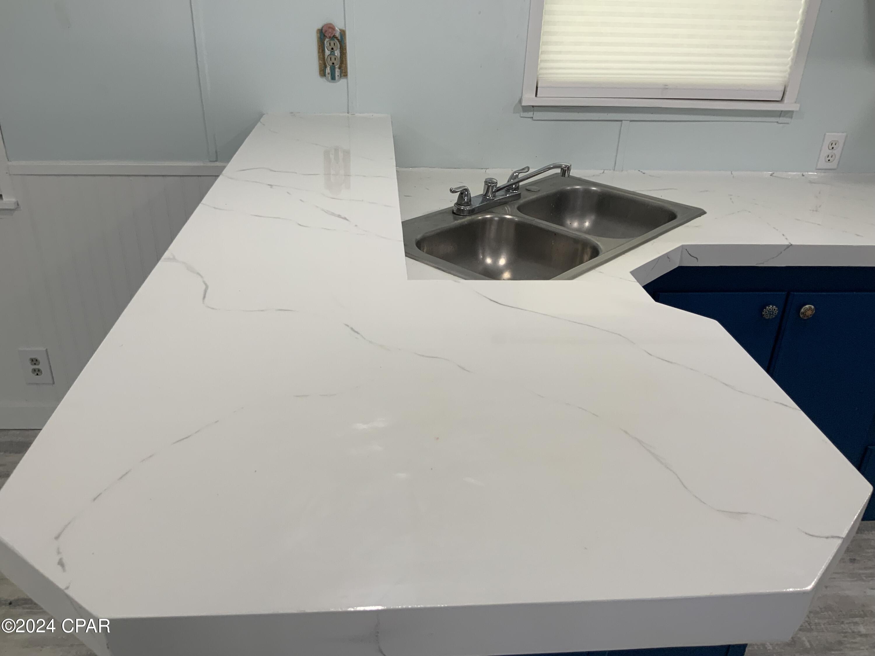 Image 6 For 7125 Beachwood Boulevard