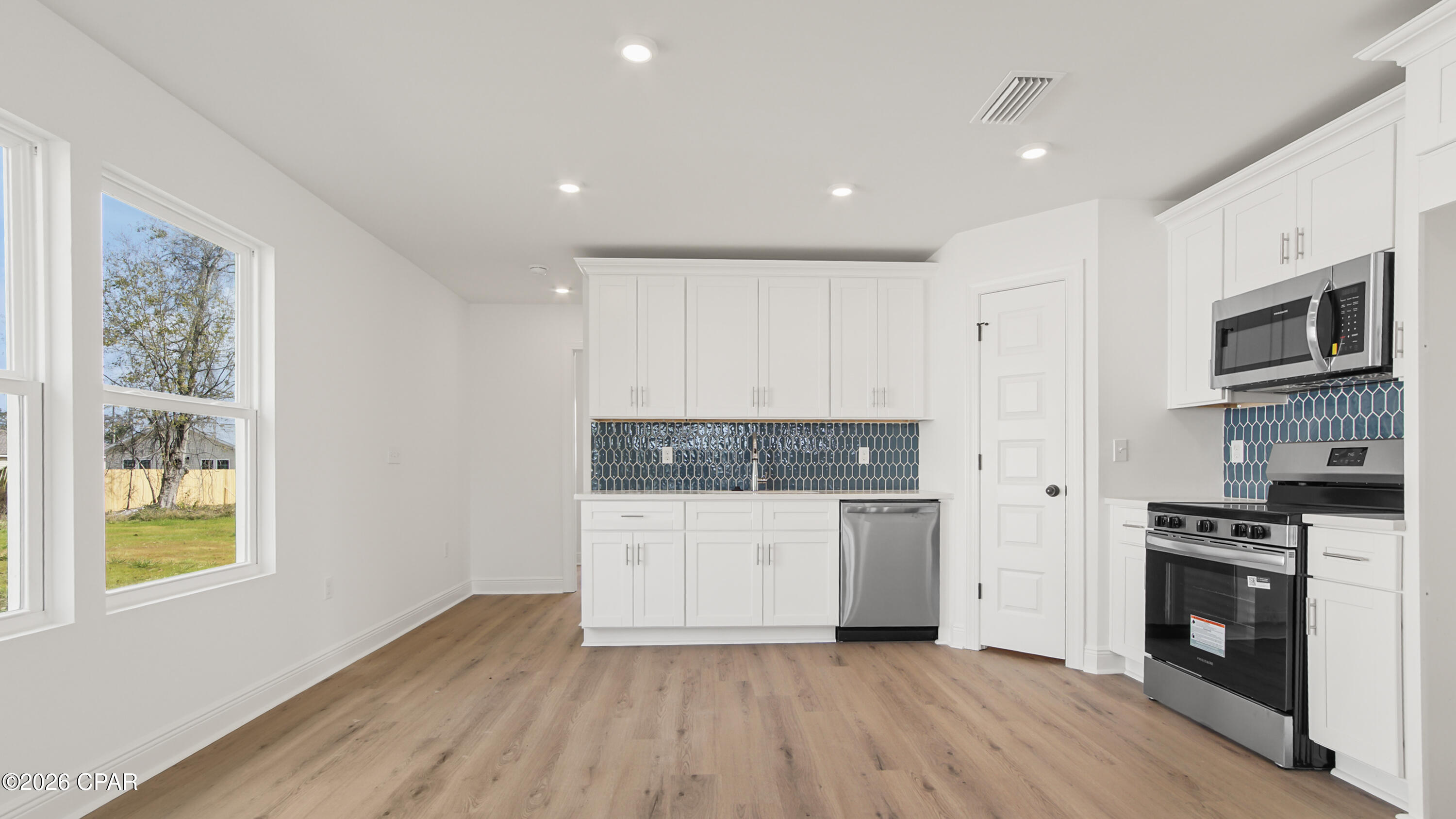 Image 6 For 922 Taylor Drive