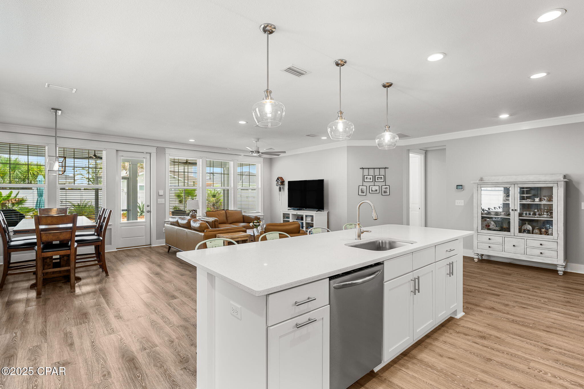 Image 12 For 2013 Warbler Street