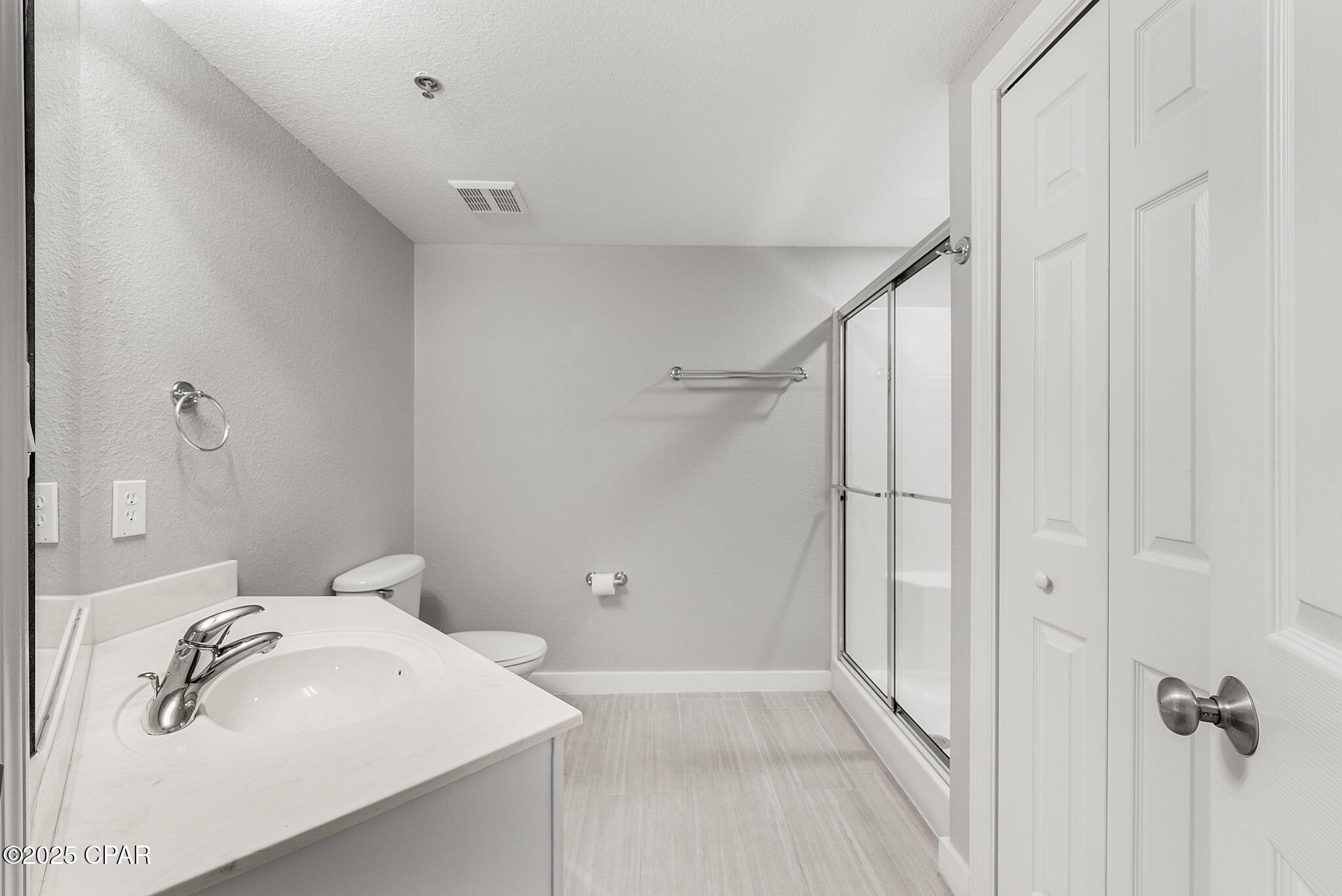 Image 32 For 6500 Bridge Water Way 105