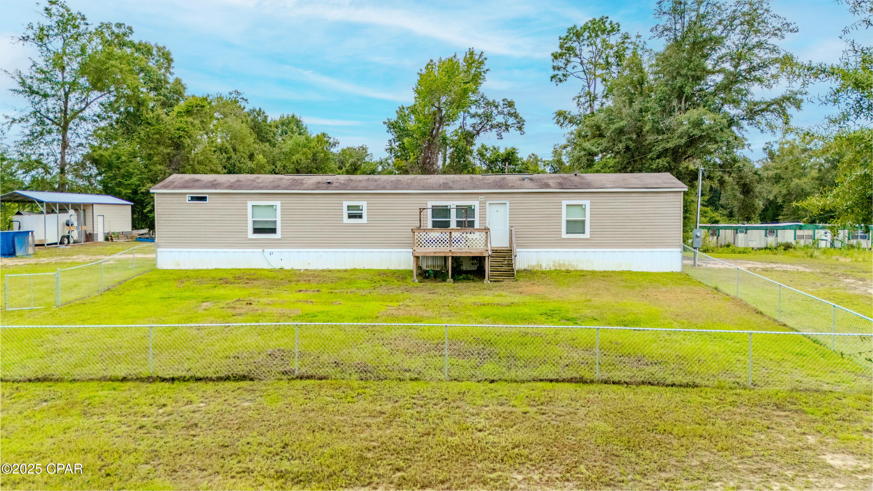 Homes for sale in Sneads, FL | 7775 Lake Seminole Rd, Sneads, FL 32460 | MLS# 777545