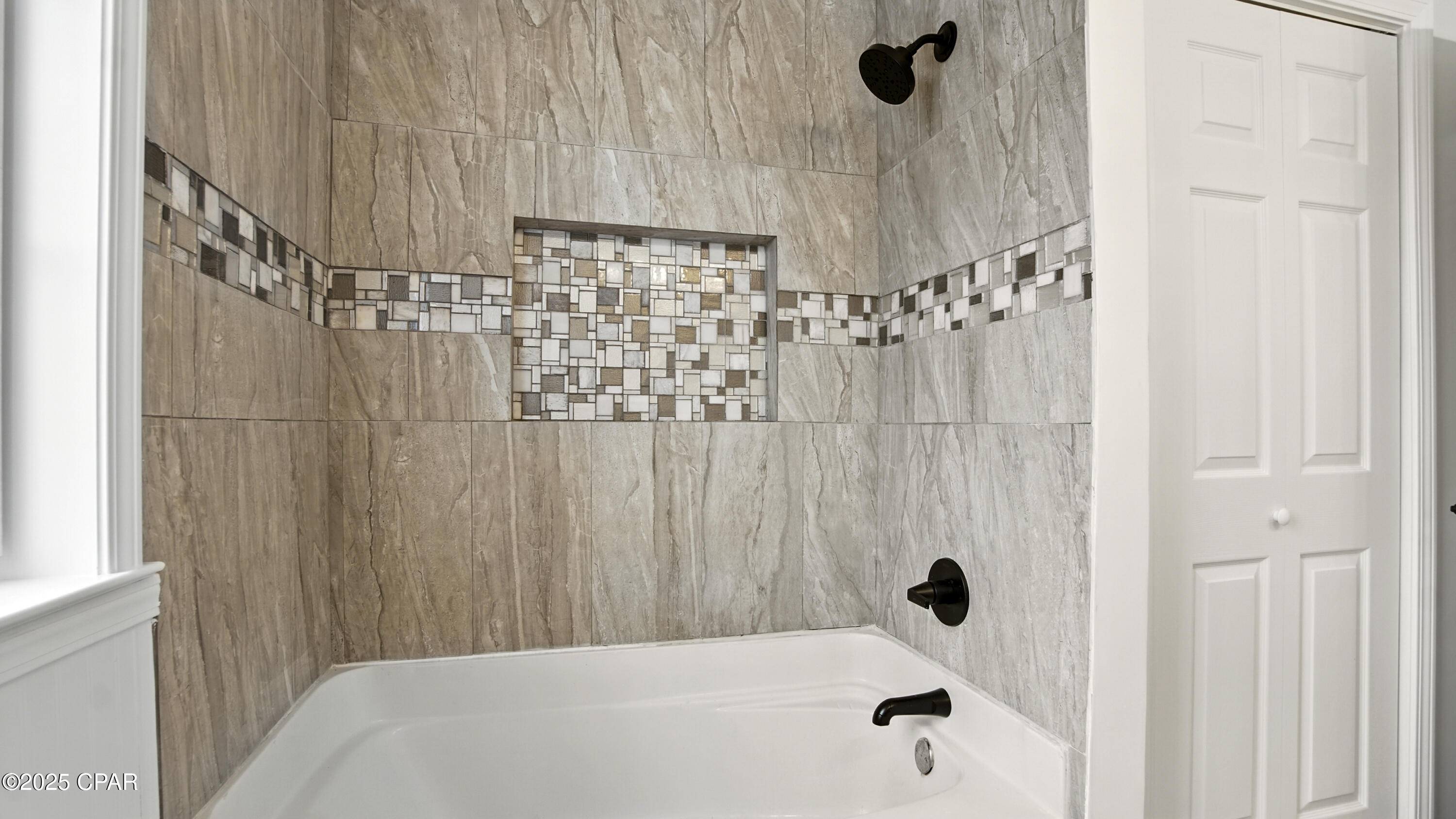 Image 31 For 112 Cottonwood Circle