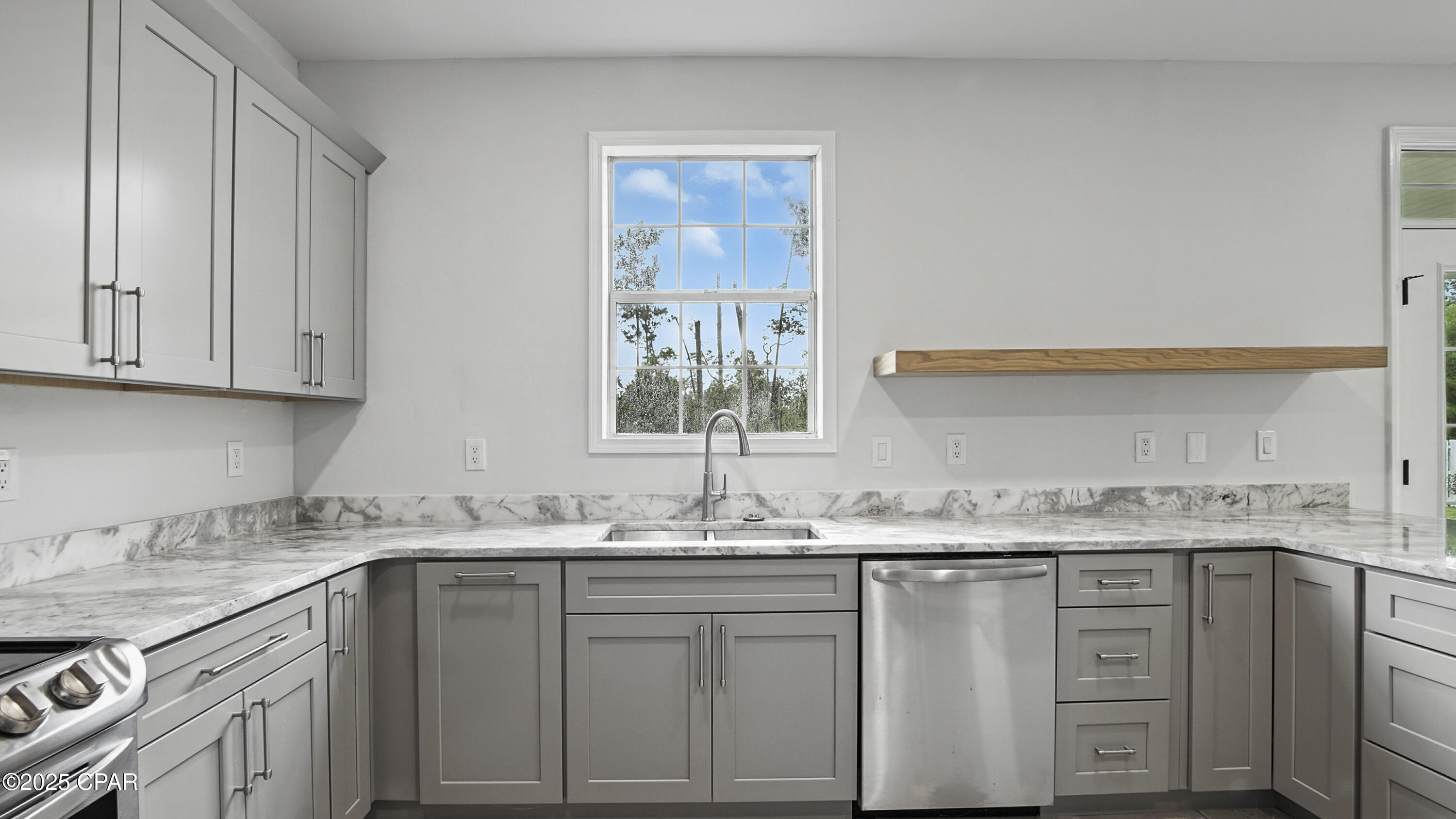 Image 5 For 112 Cottonwood Circle