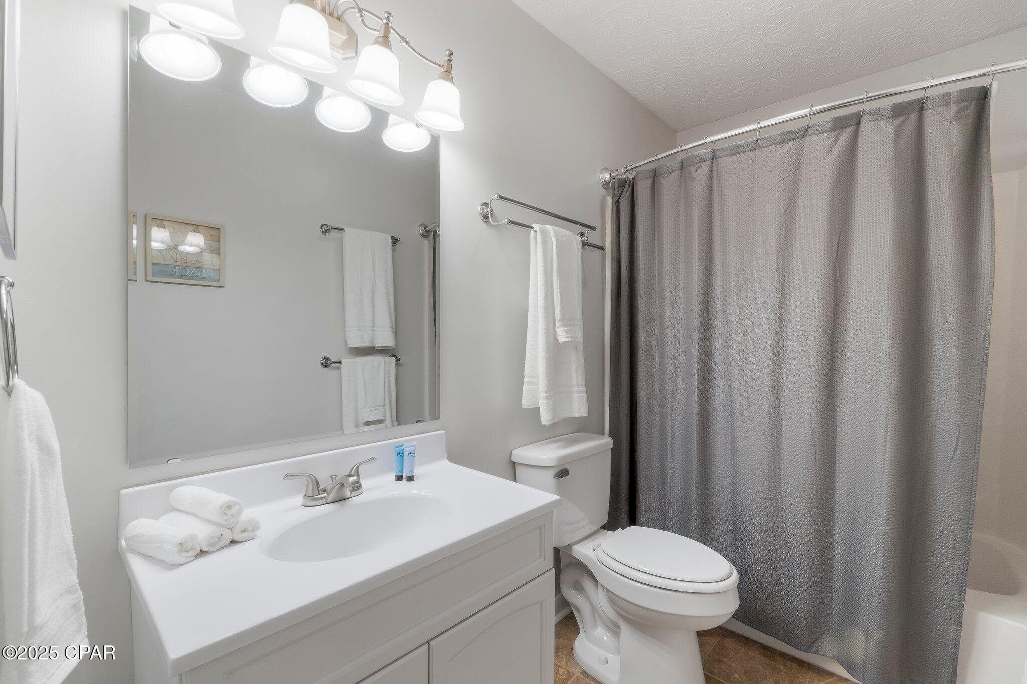 Image 15 For 17670 Front Beach Road D3