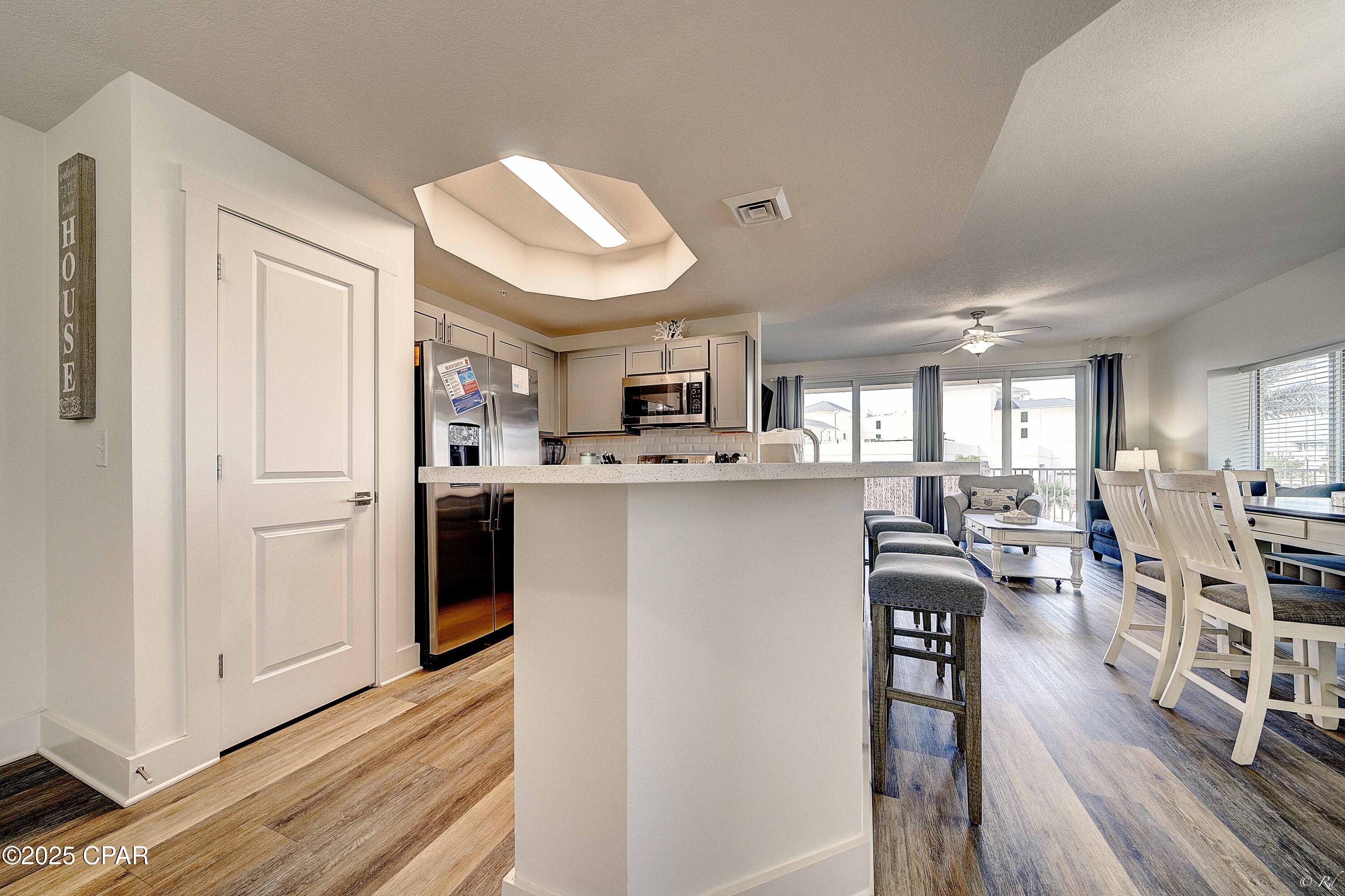 Image 4 For 15928 Front Beach Road  3-212