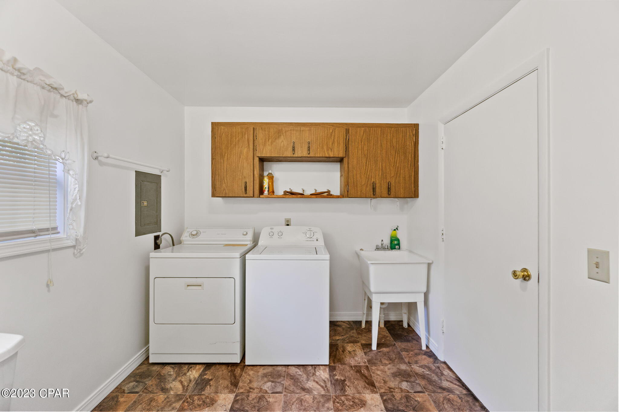 Image 18 For 220 Highway 77