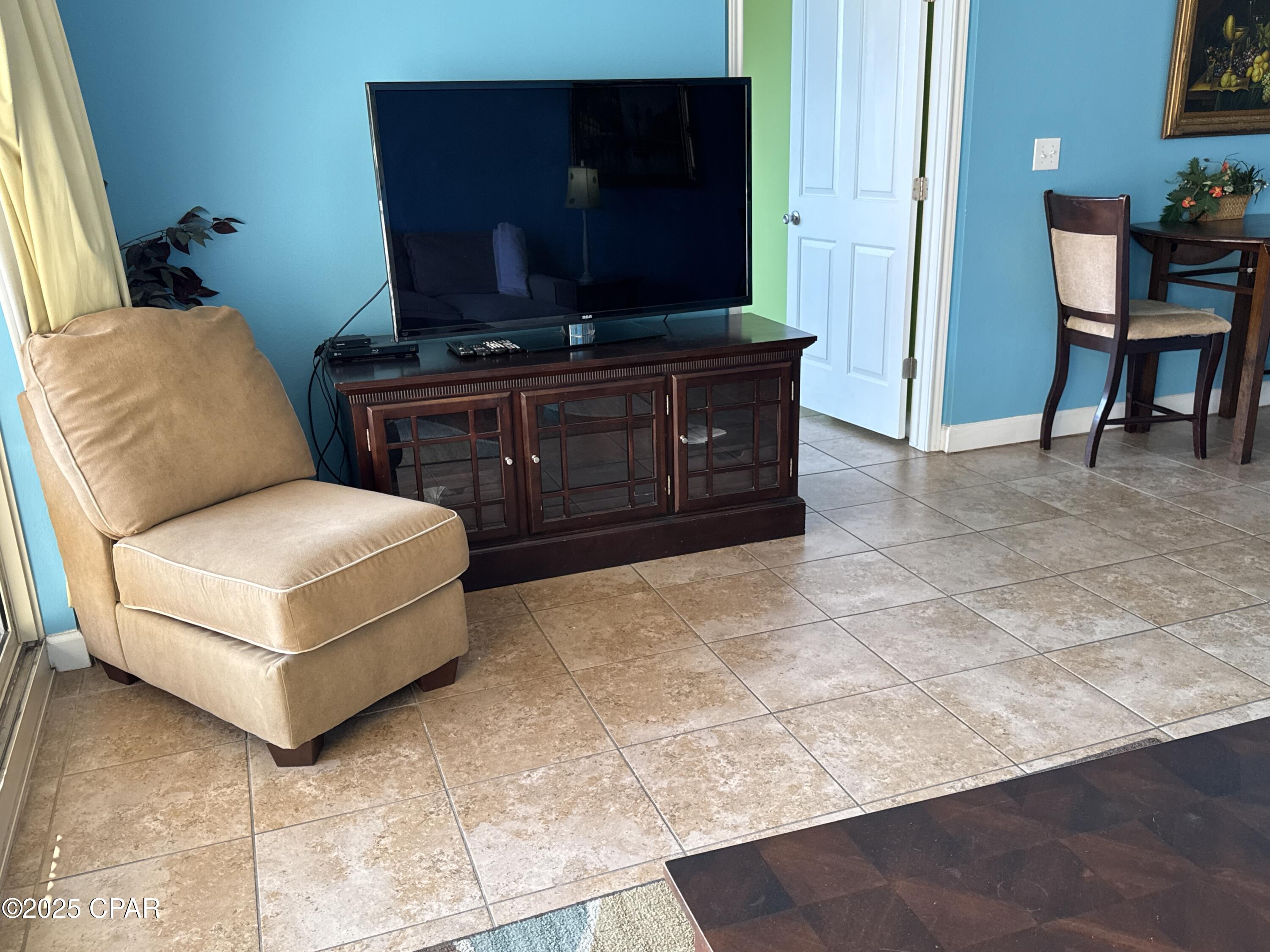 Image 6 For 9900 Thomas Drive 2016