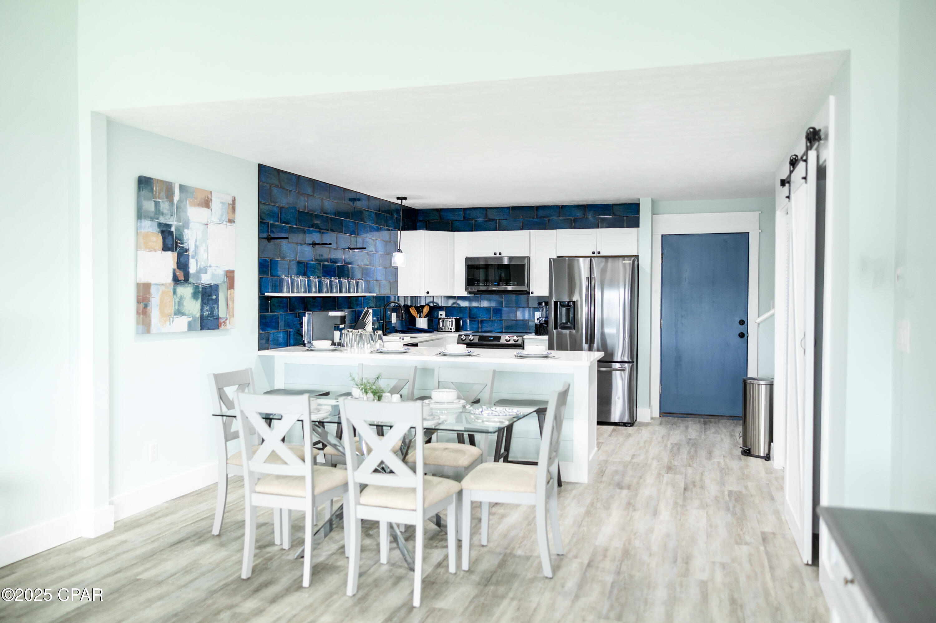 Listing photo id 12 for 4726 Bay Point Road 4204