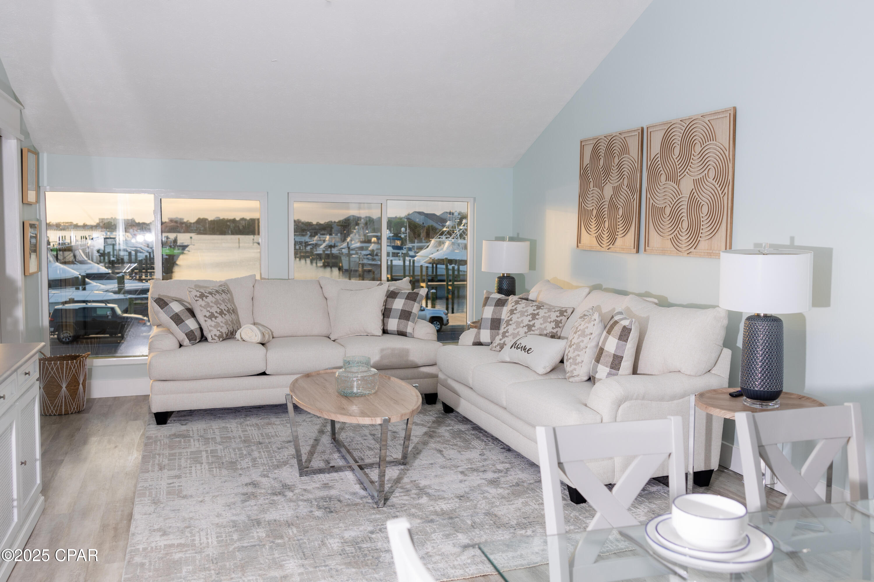 Listing photo id 46 for 4726 Bay Point Road 4204