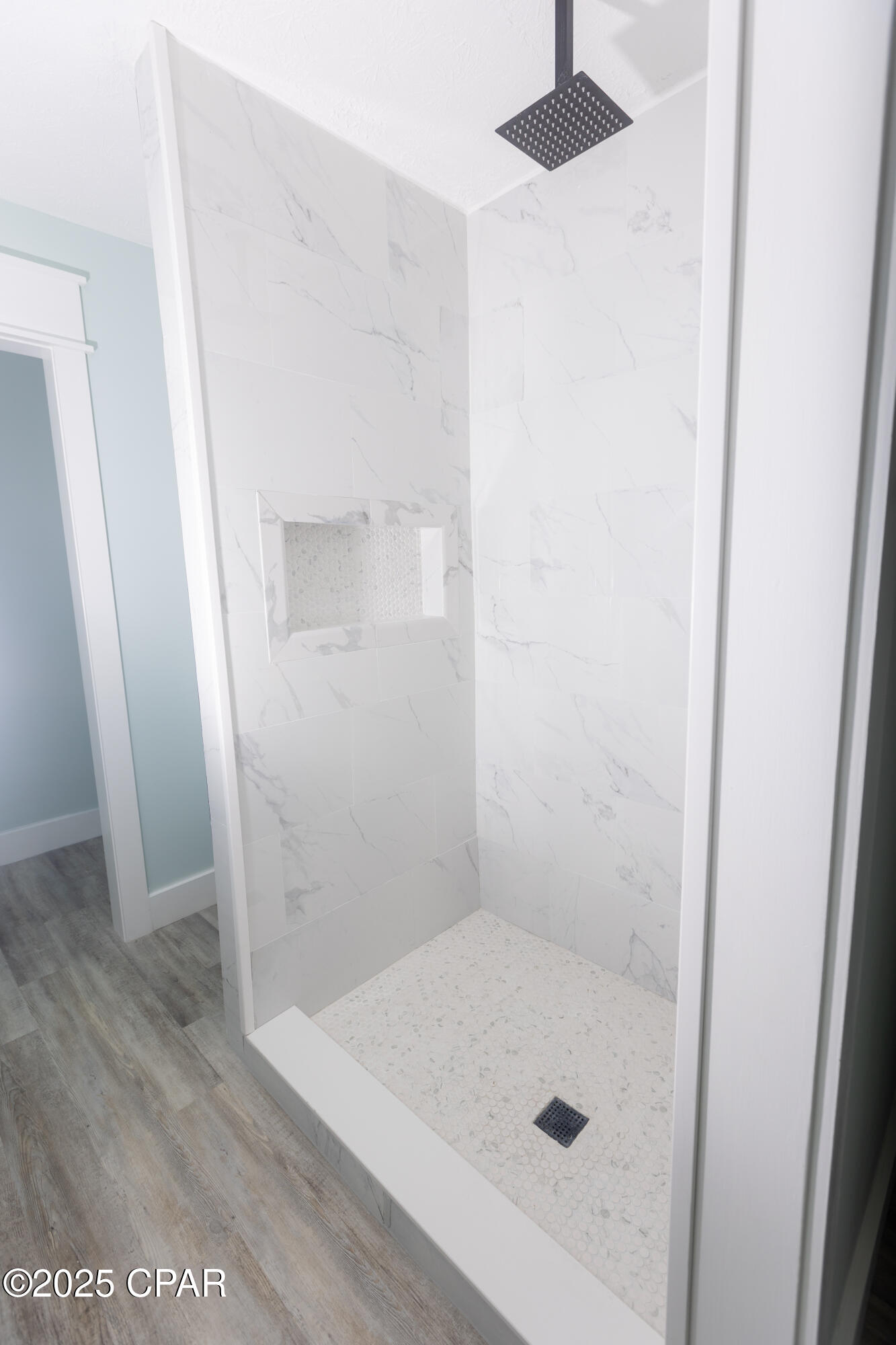 Listing photo id 50 for 4726 Bay Point Road 4204