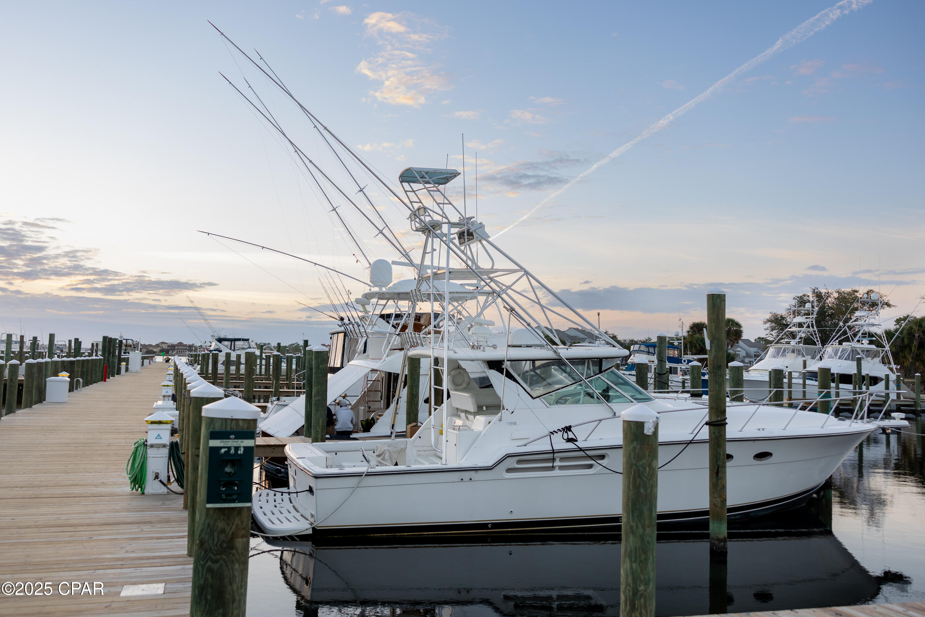 Listing photo id 55 for 4726 Bay Point Road 4204