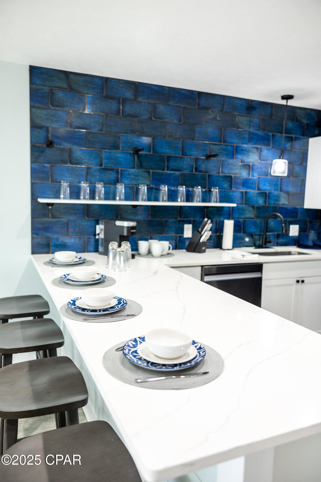 Listing photo id 8 for 4726 Bay Point Road 4204