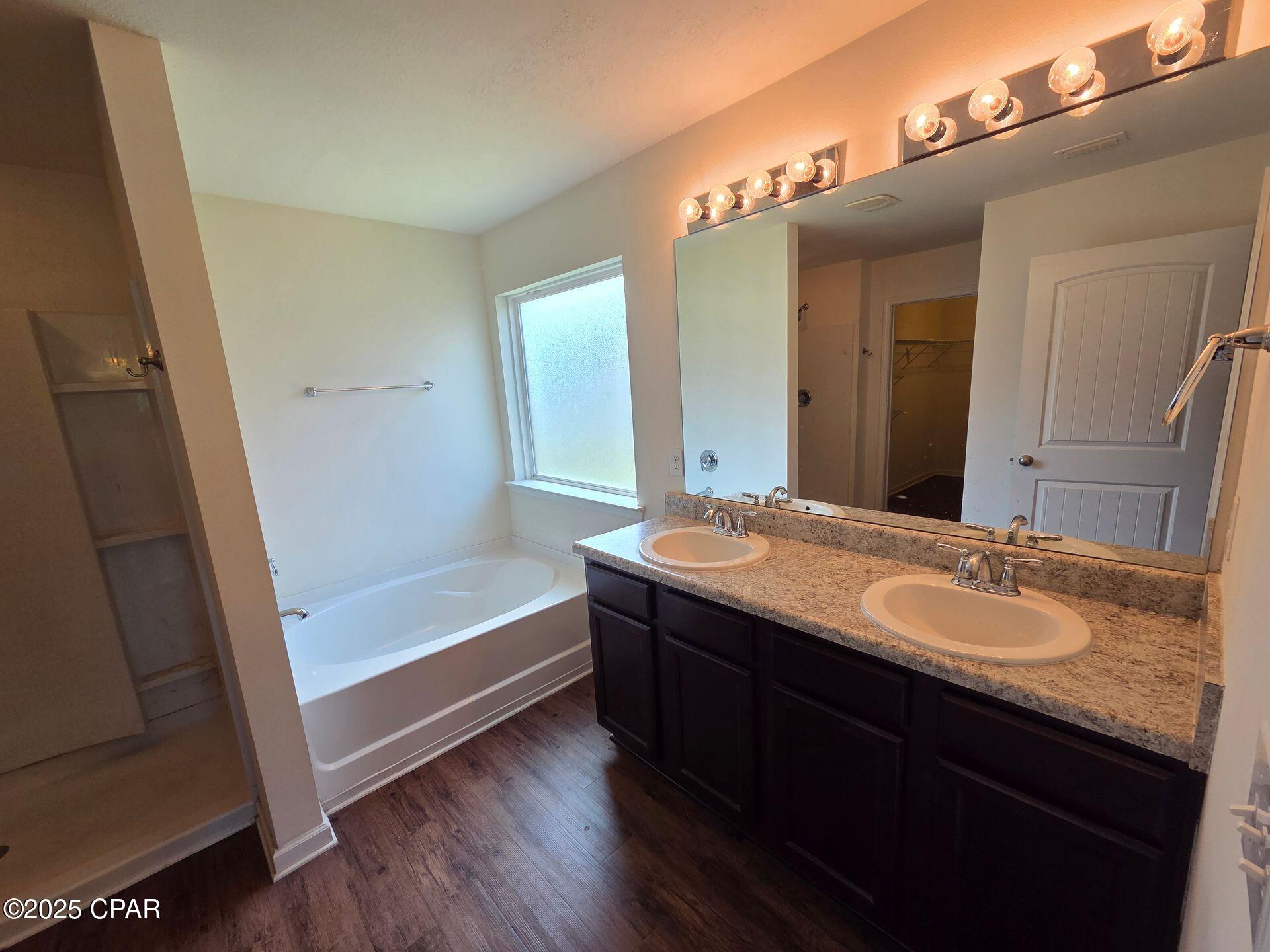 Image 11 For 5910 Nordic Drive