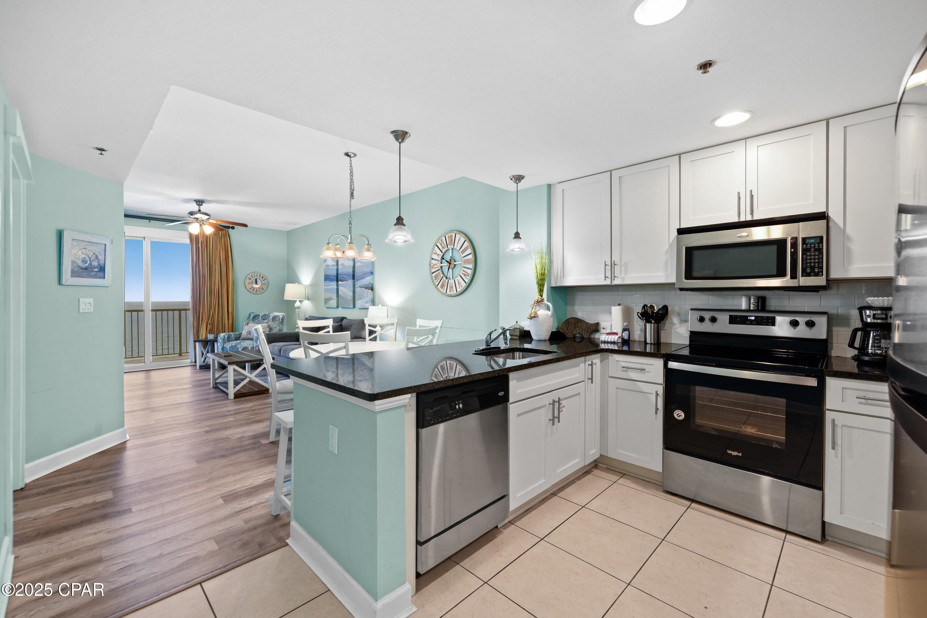 Image 18 For 11807 Front Beach Road 1902