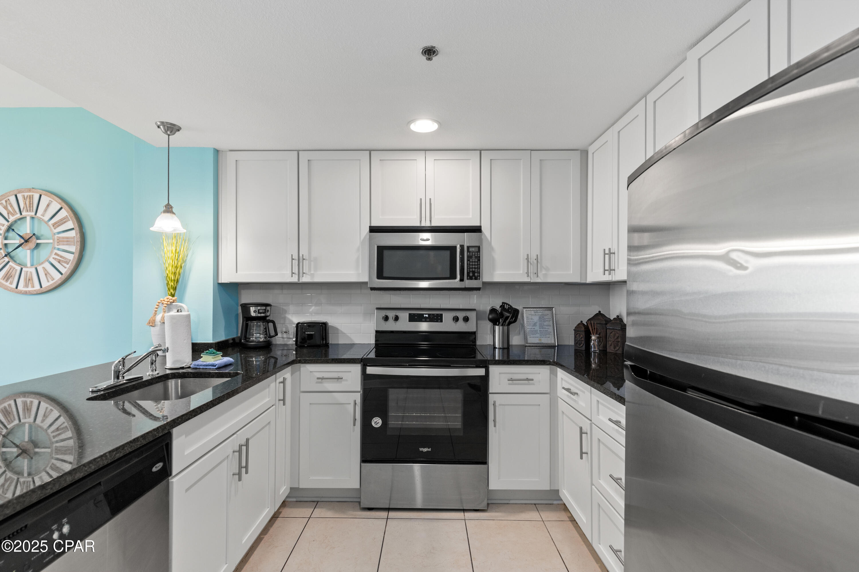 Image 19 For 11807 Front Beach Road 1902