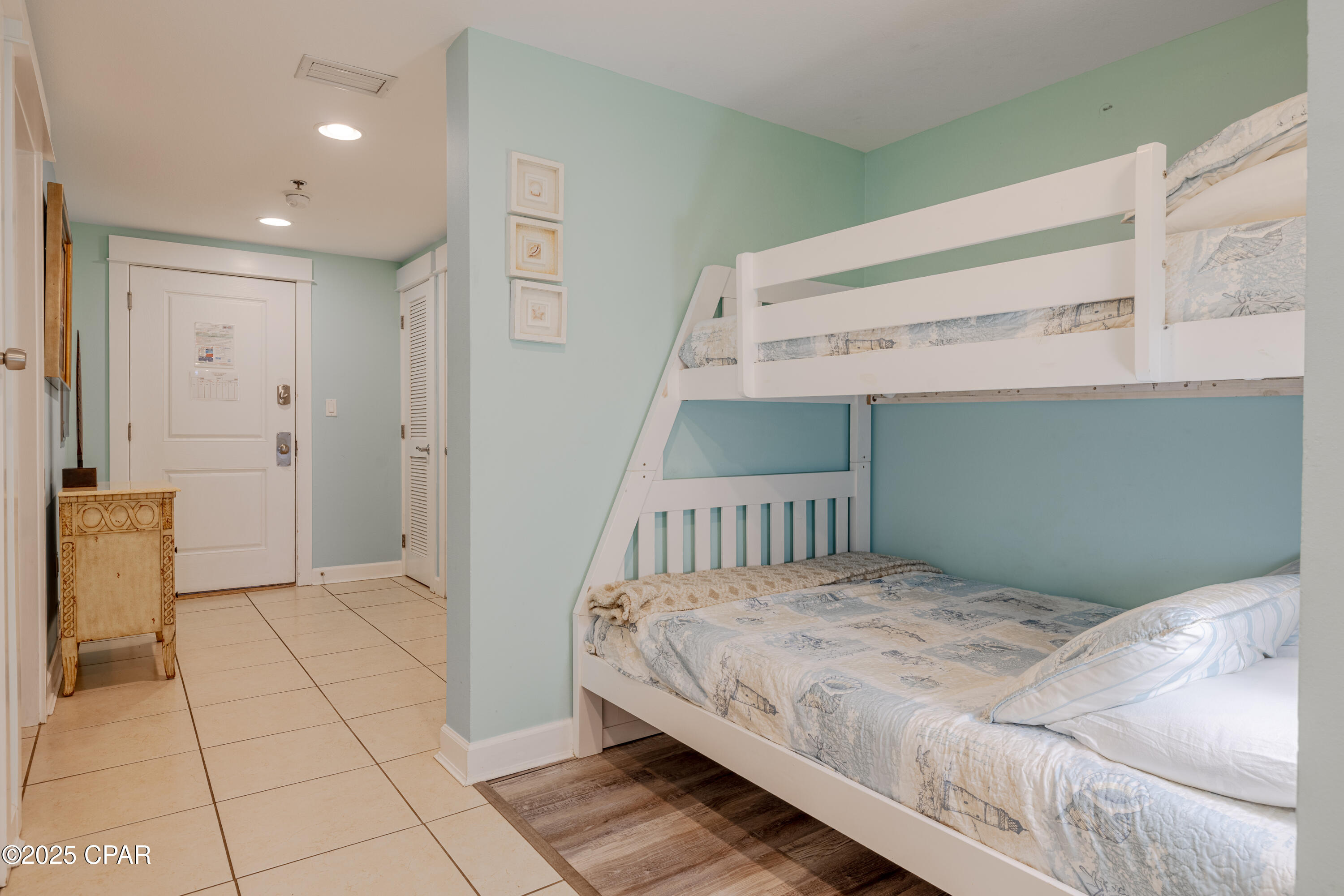 Image 31 For 11807 Front Beach Road 1902