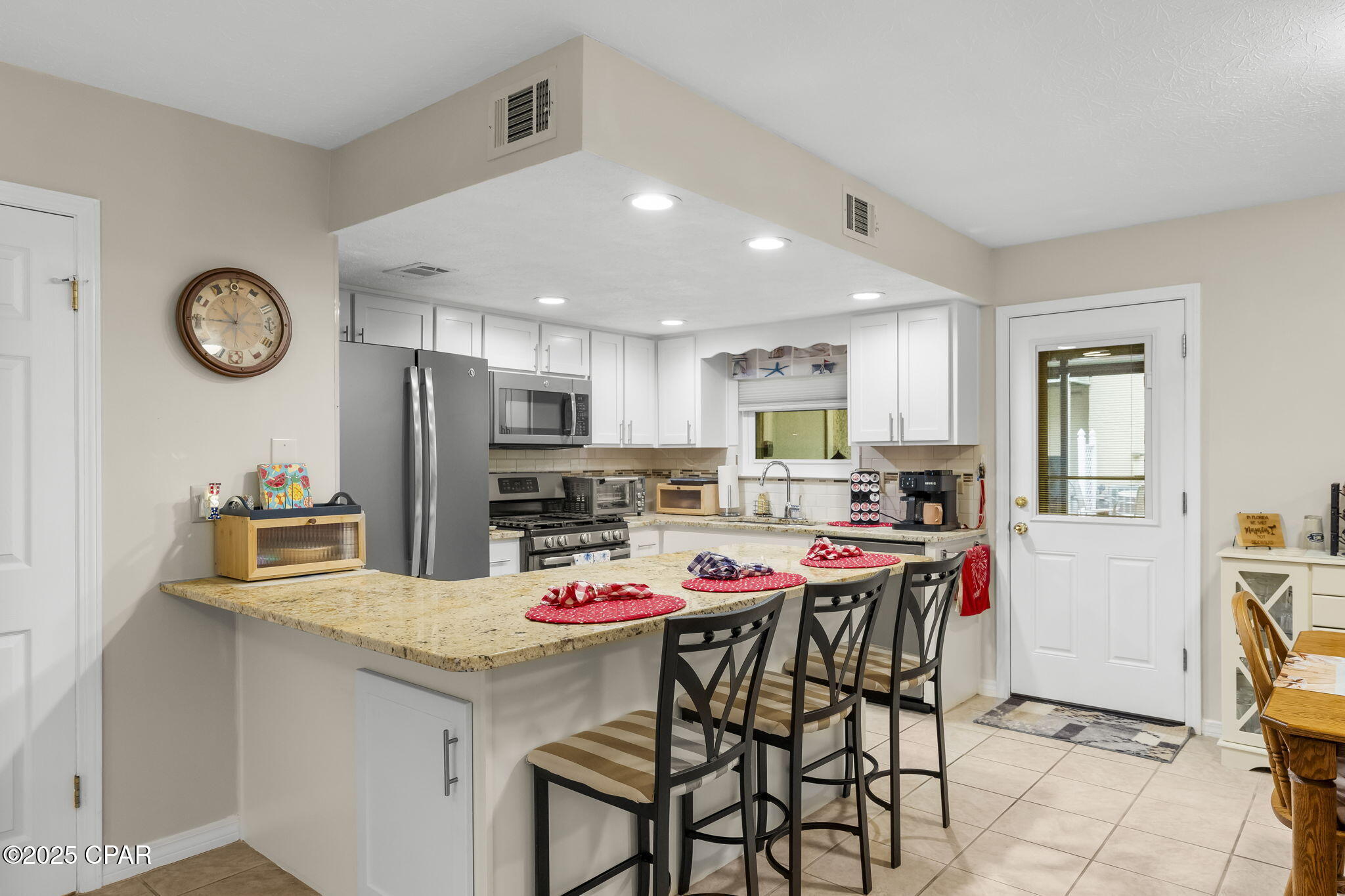 Image 10 For 116 W. Leslie Lane Lane