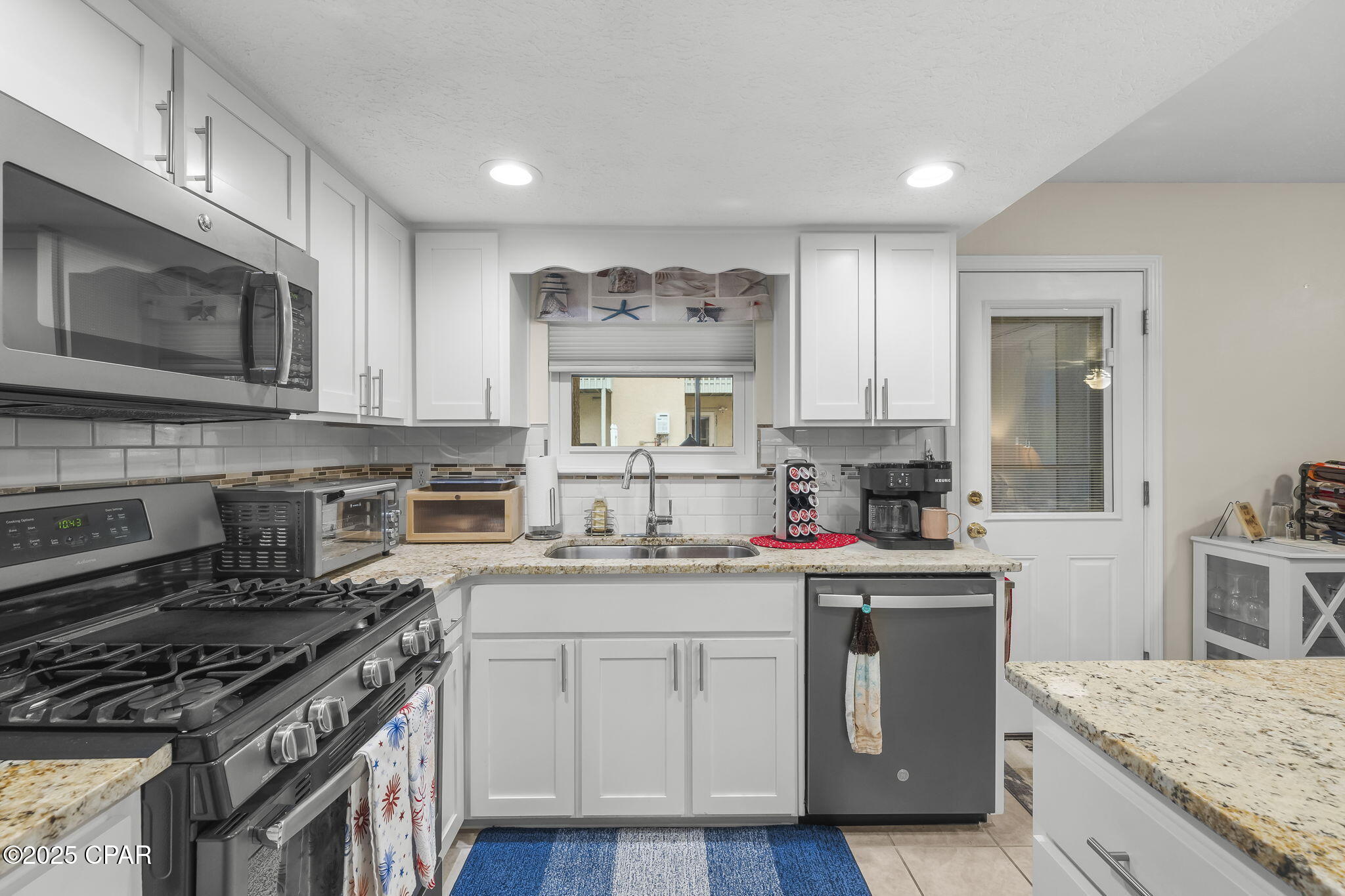 Image 12 For 116 W. Leslie Lane Lane