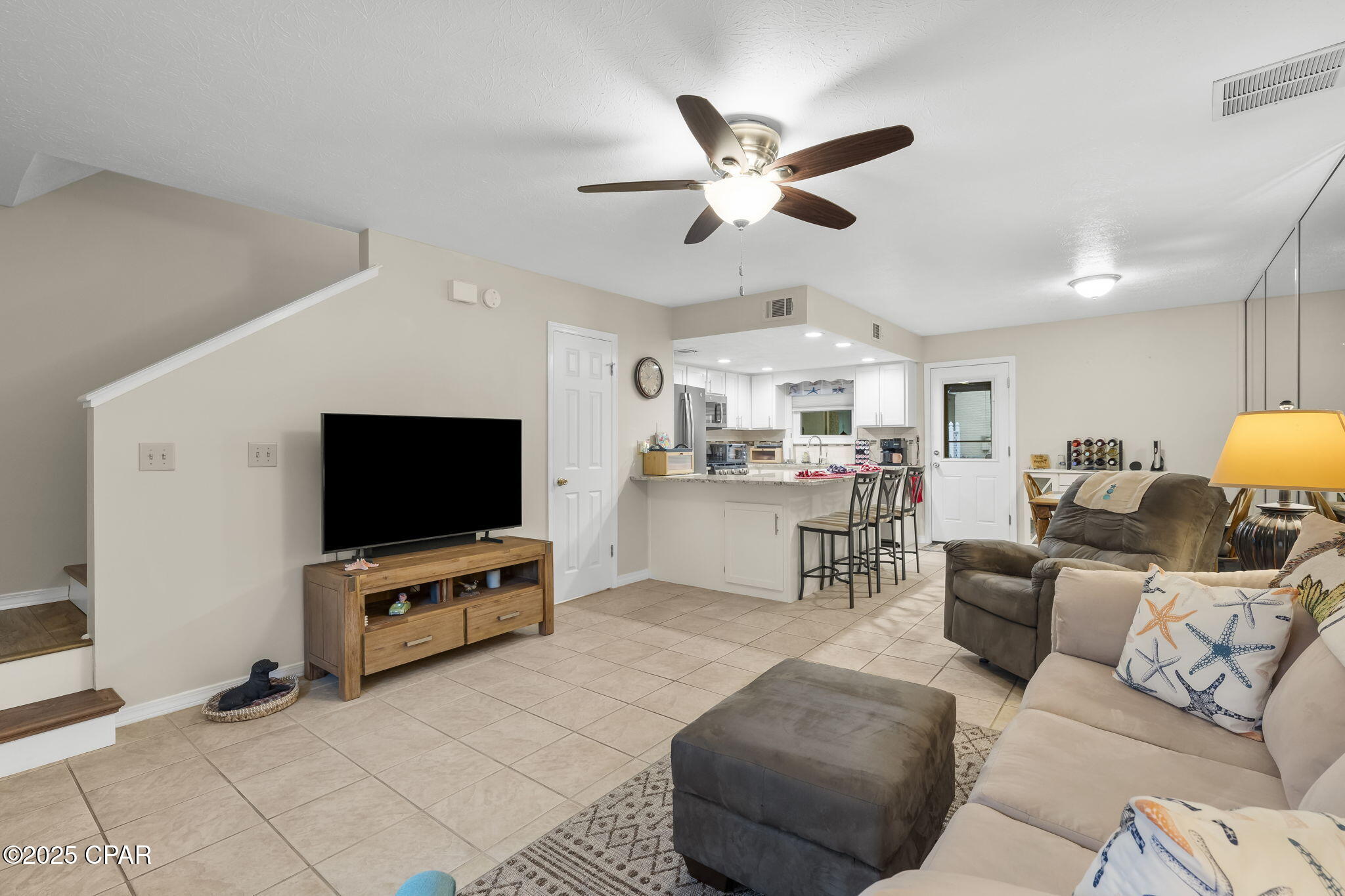 Image 7 For 116 W. Leslie Lane Lane