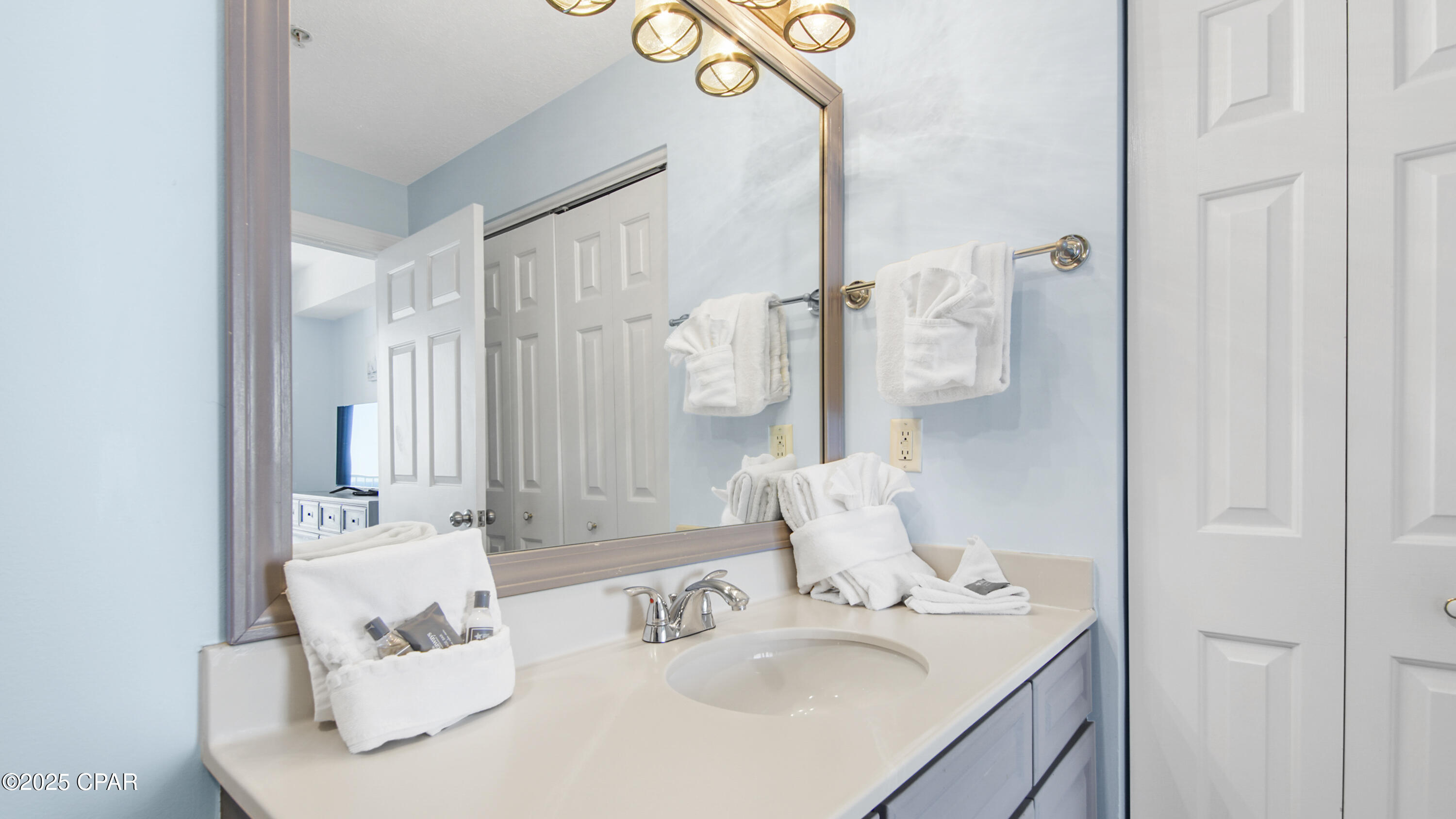 Image 25 For 10519 Front Beach Road 1904b