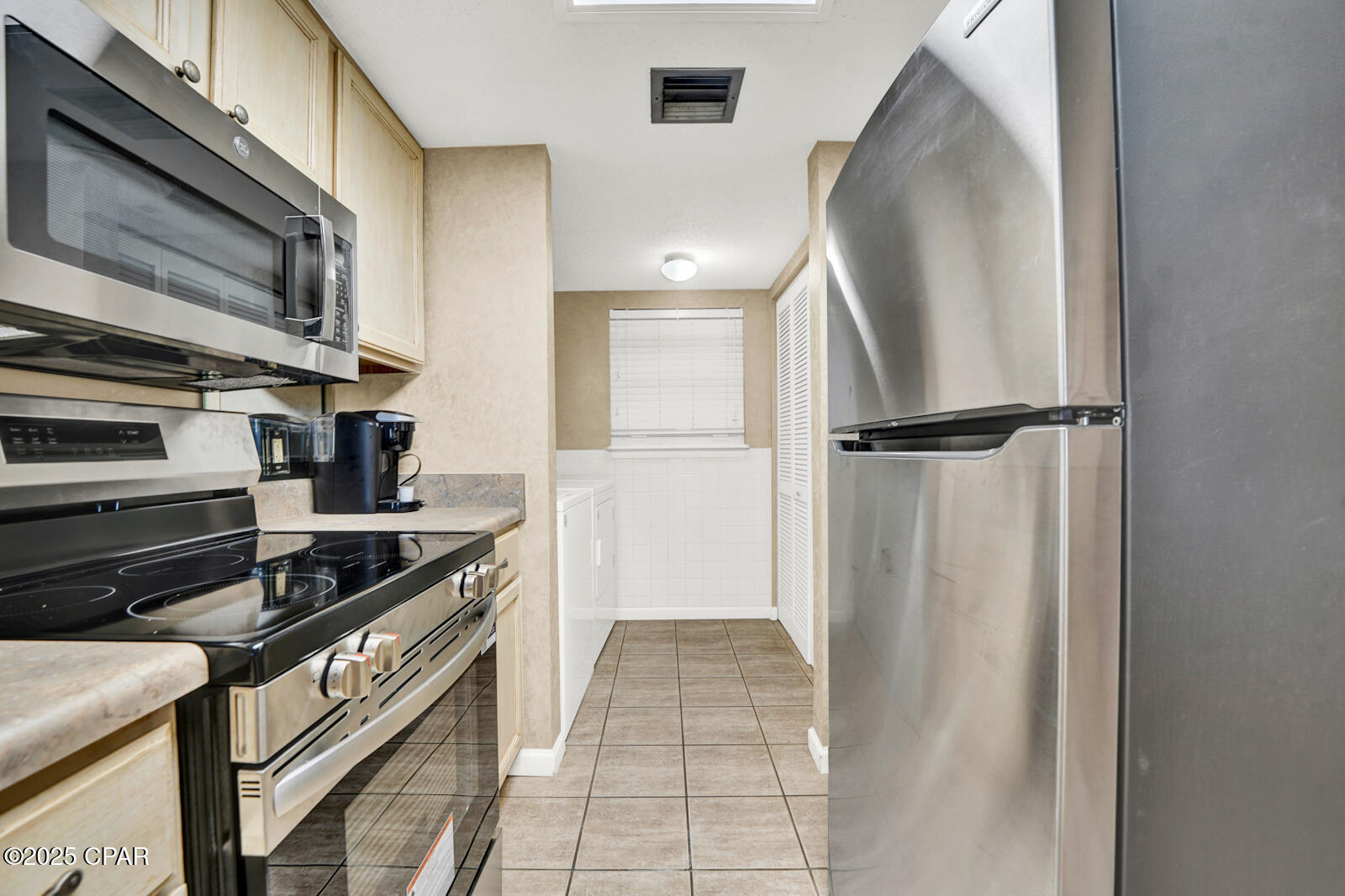 Image 24 For 4425 Thomas Drive 103t