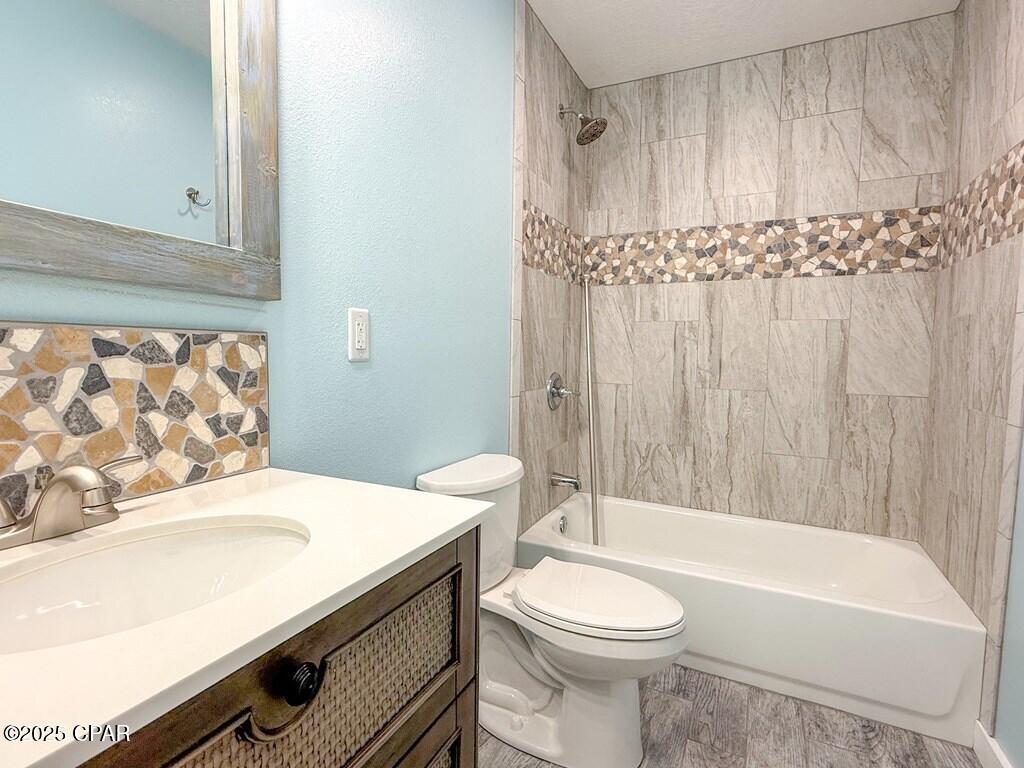 Image 23 For 178 Canal Drive