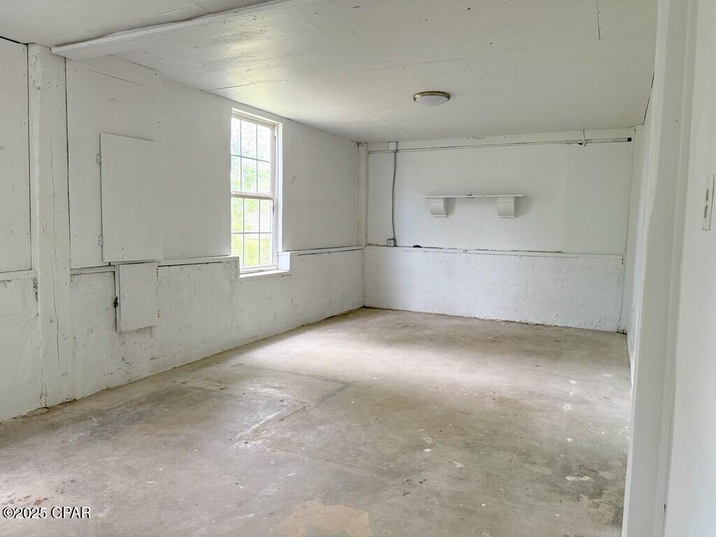 Image 46 For 178 Canal Drive