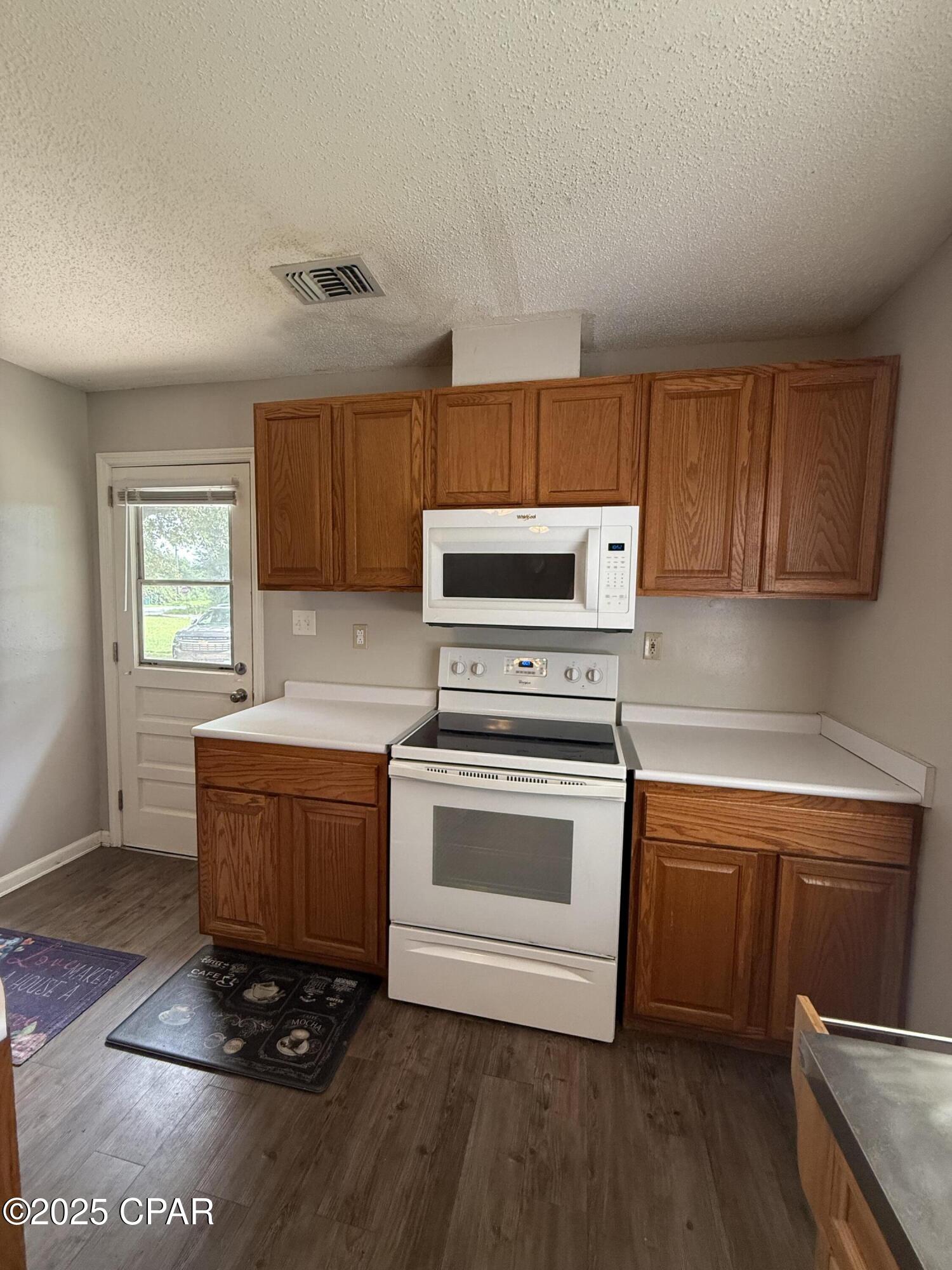 Image 13 For 5947 Highway 2