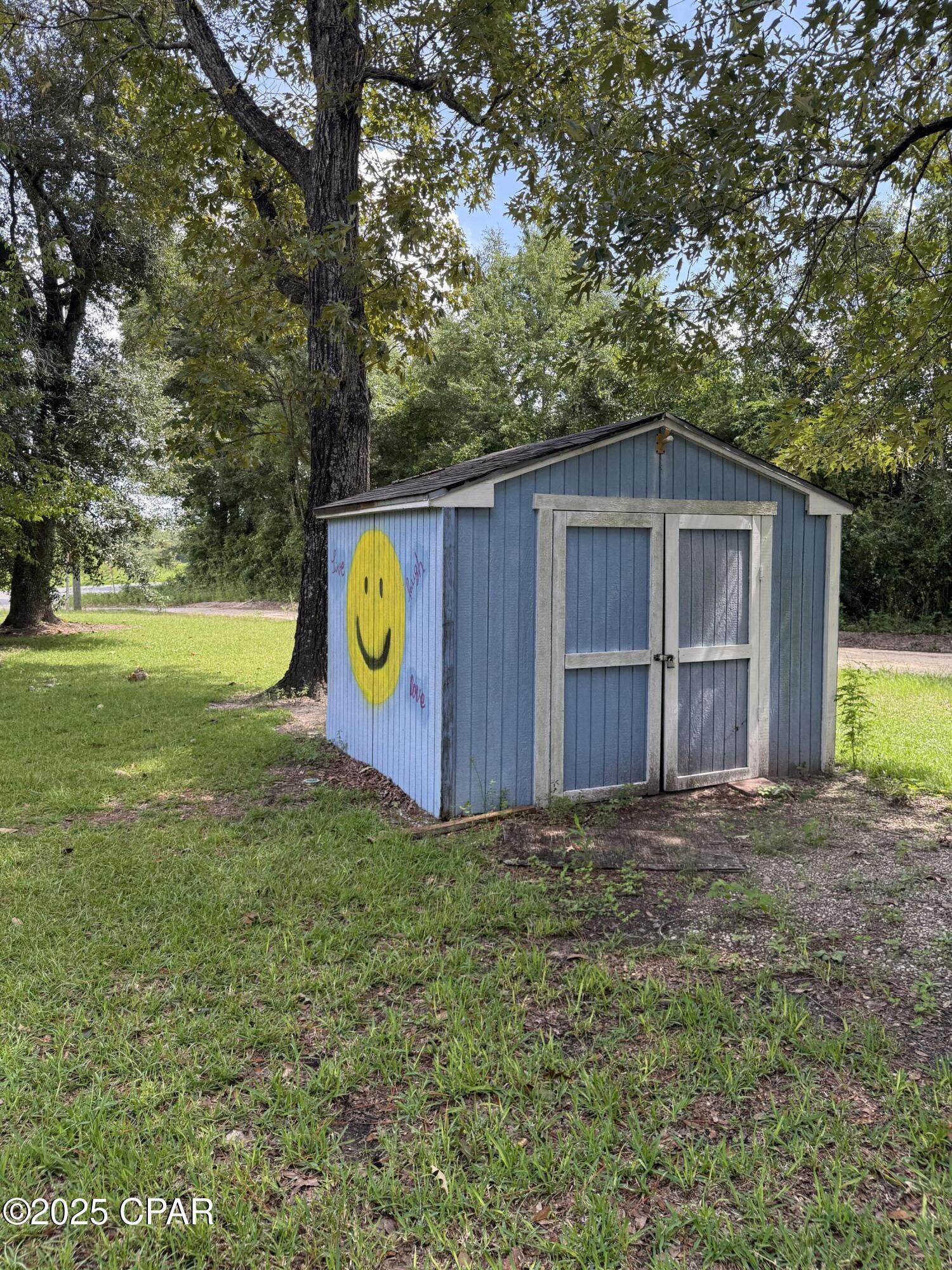 Listing photo id 34 for 5947 Highway 2