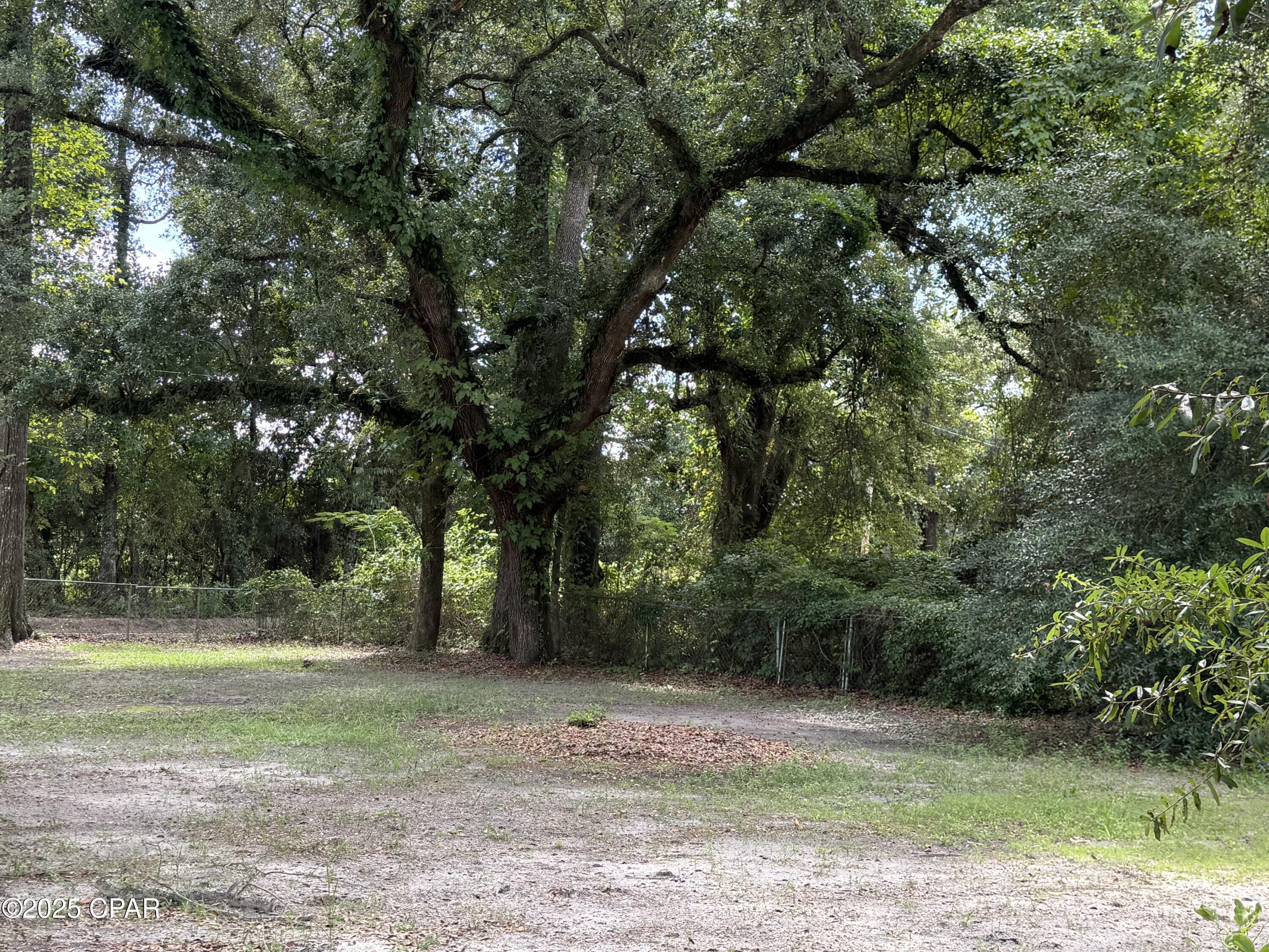 Listing photo id 37 for 5947 Highway 2