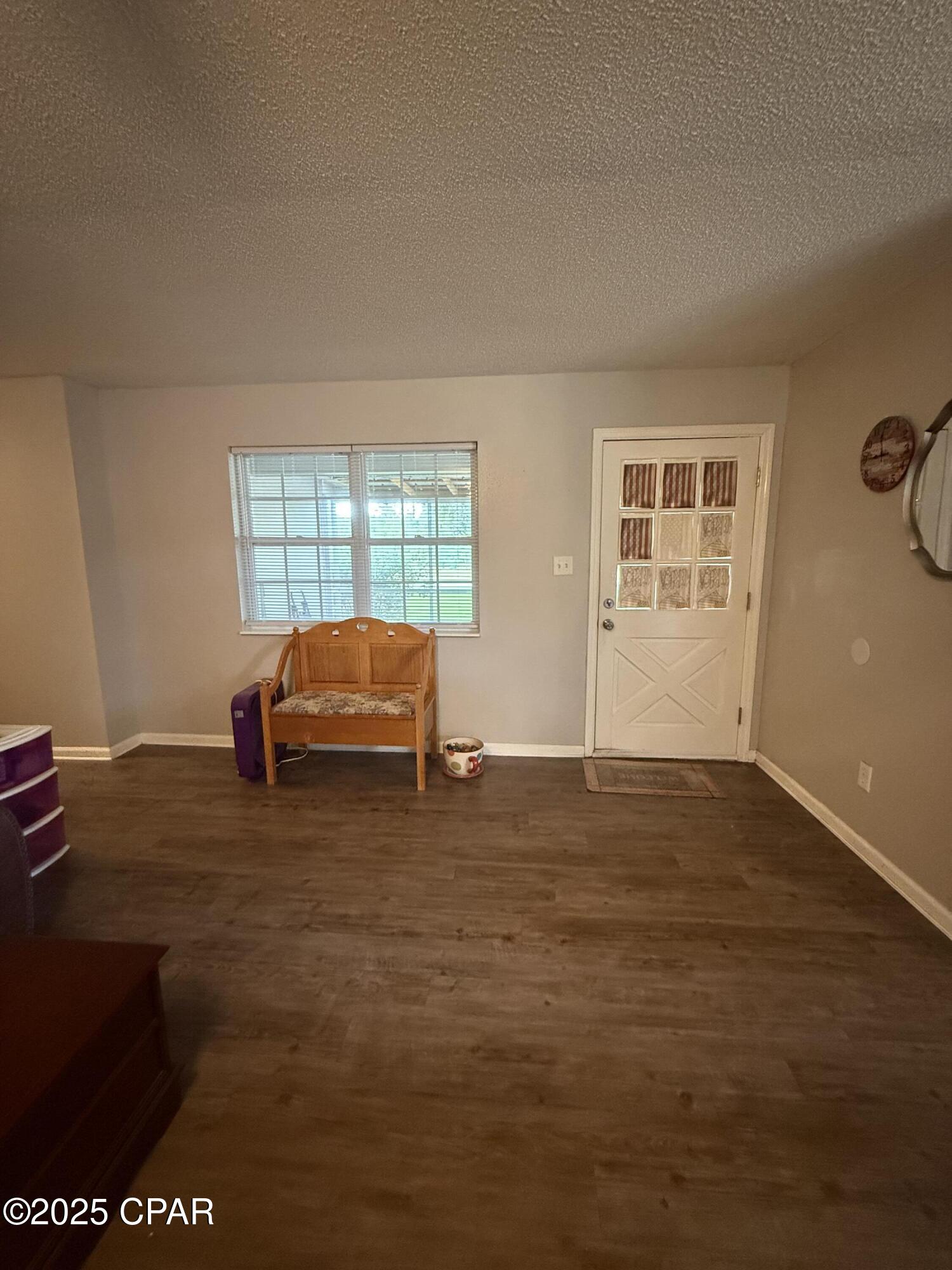 Listing photo id 7 for 5947 Highway 2