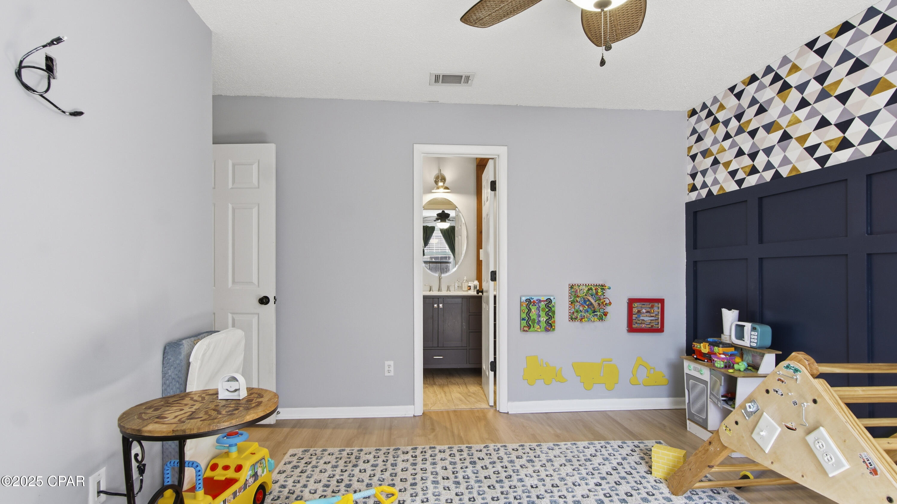 Image 17 For 17005 Guava Avenue