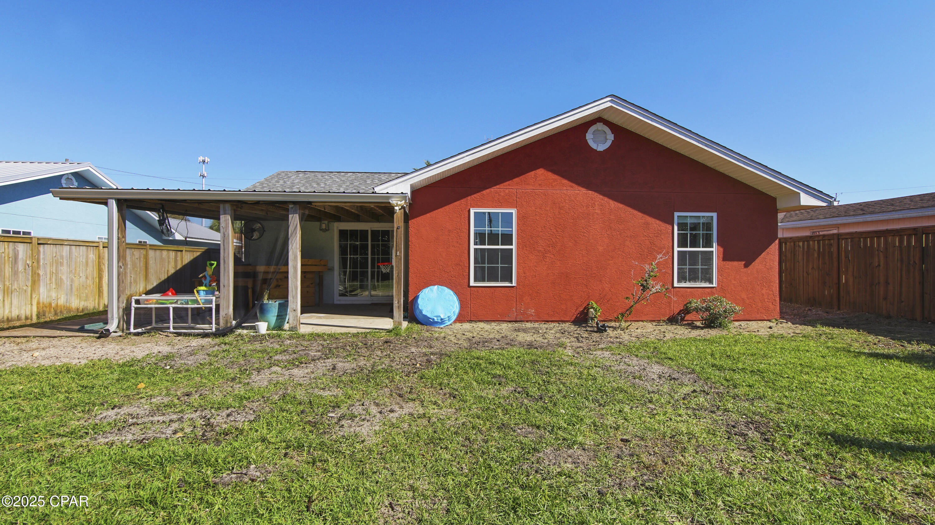 Image 24 For 17005 Guava Avenue