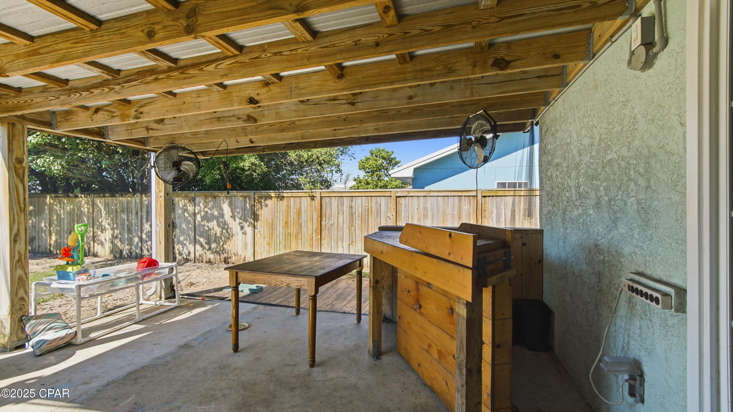 Image 25 For 17005 Guava Avenue