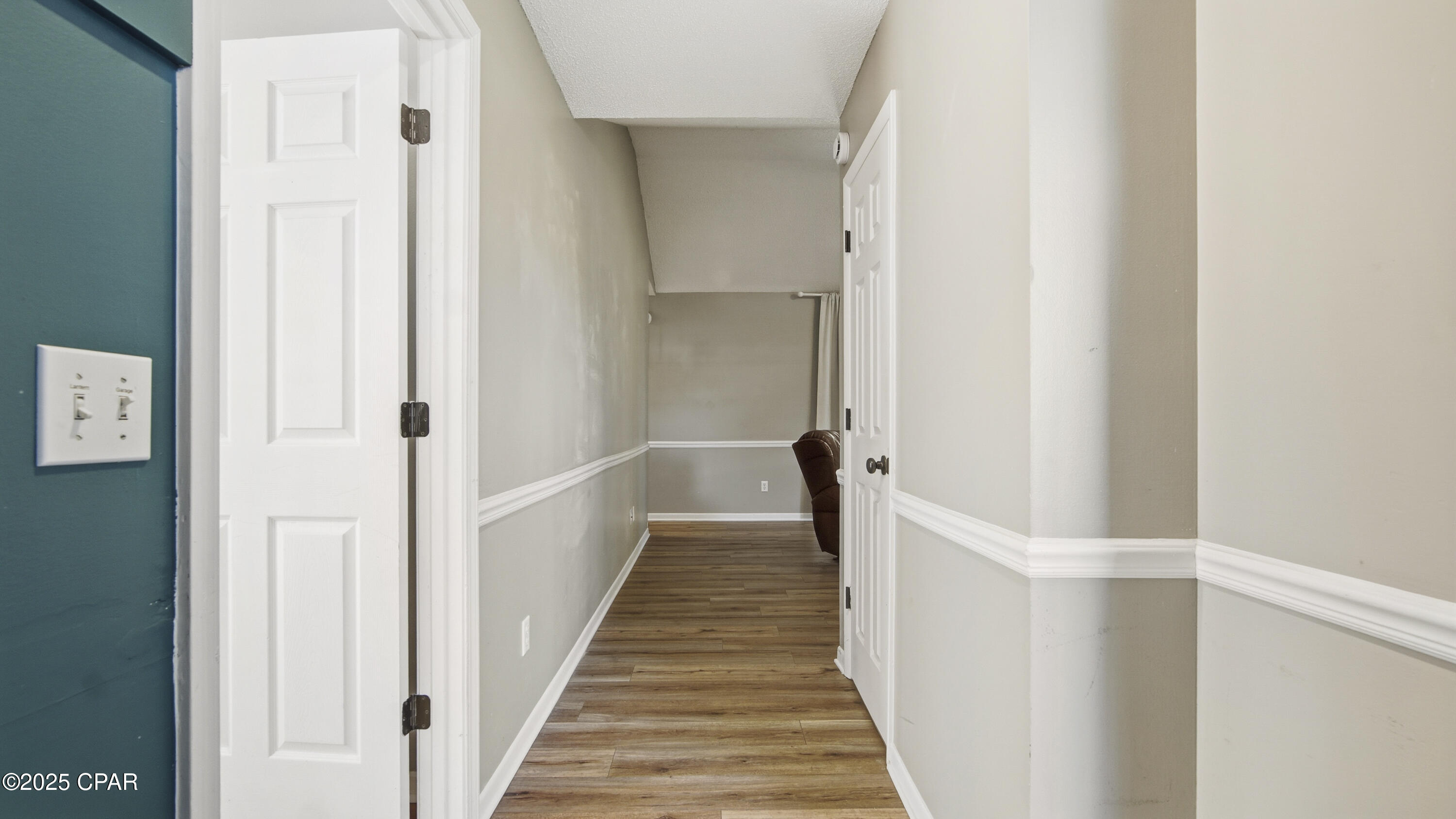 Image 4 For 17005 Guava Avenue