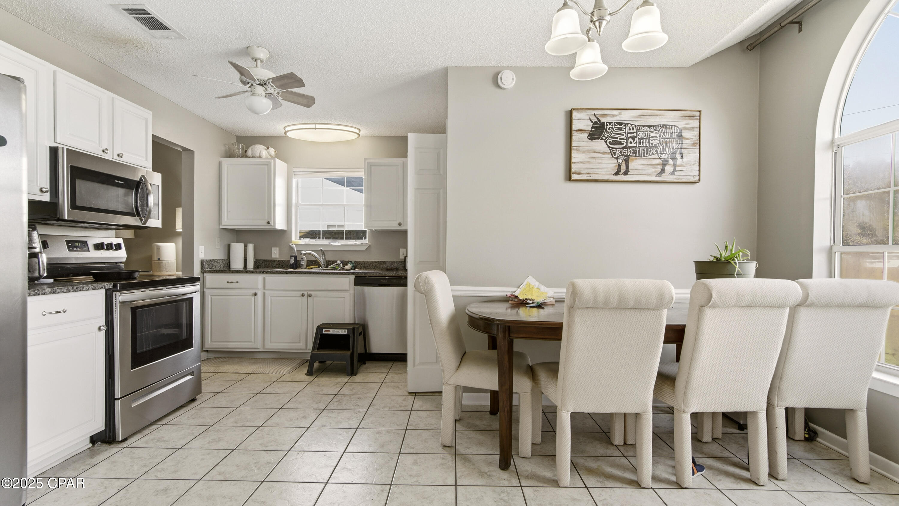 Image 5 For 17005 Guava Avenue