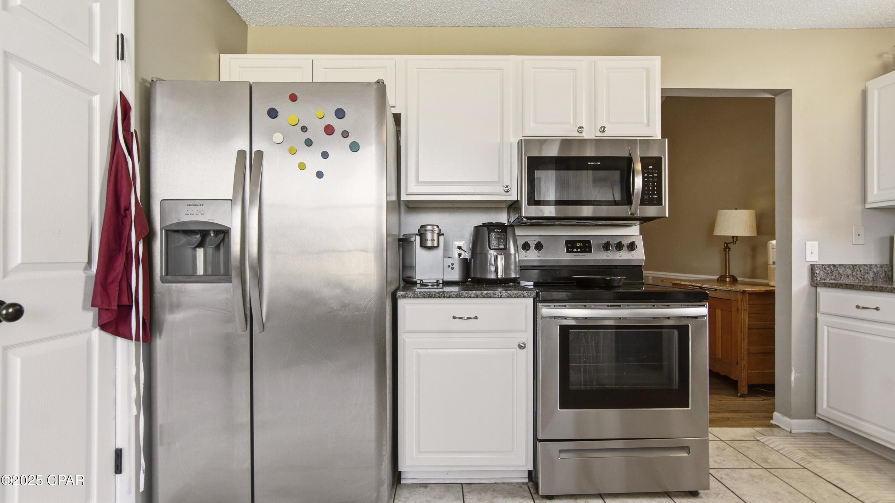 Image 6 For 17005 Guava Avenue