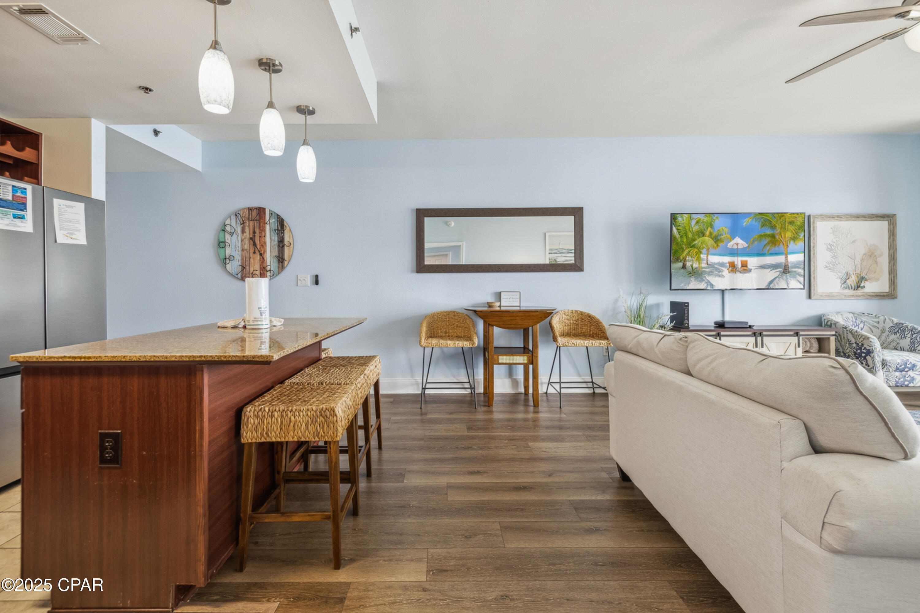 9860 S Thomas Drive 1824