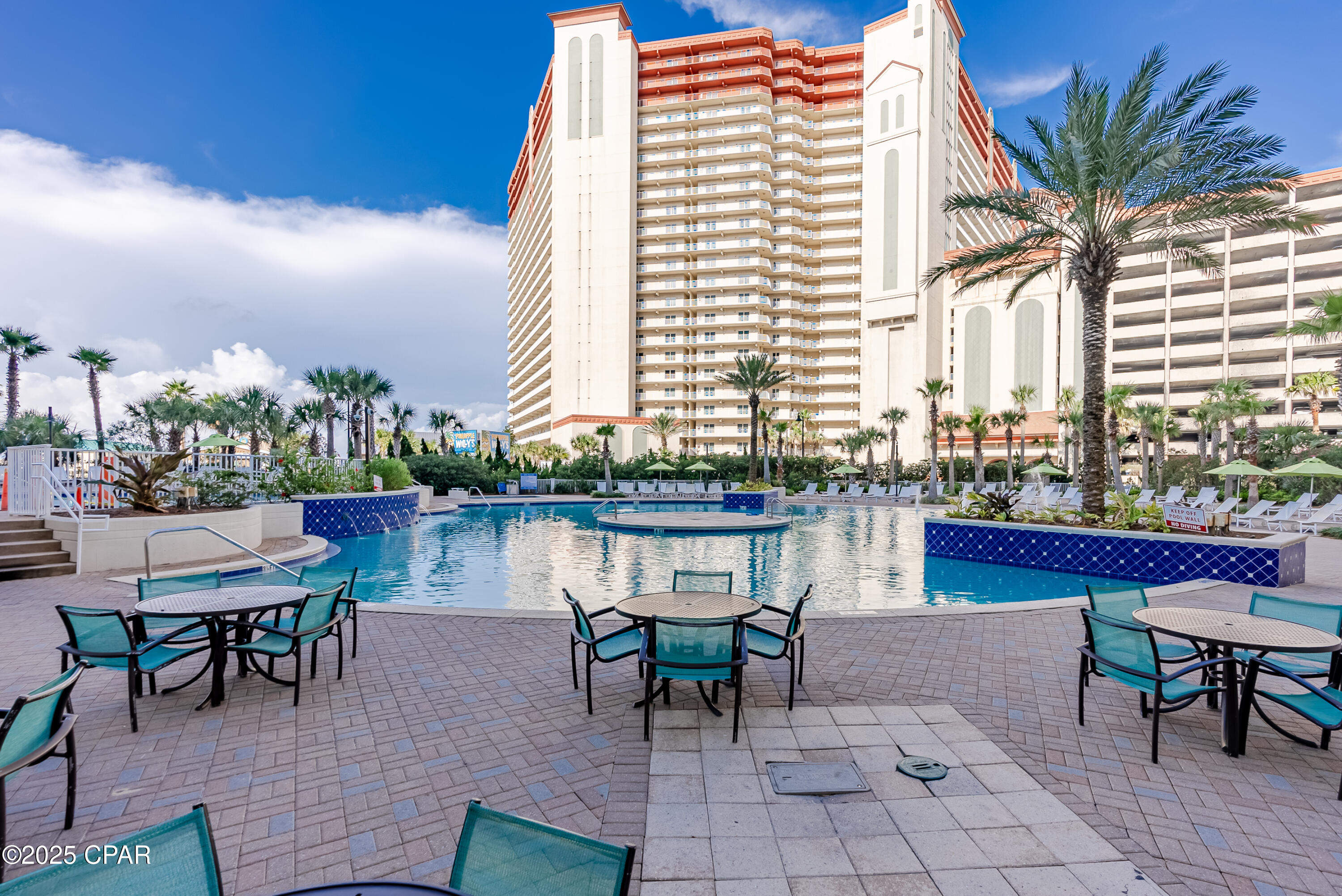 9860 S Thomas Drive 1824