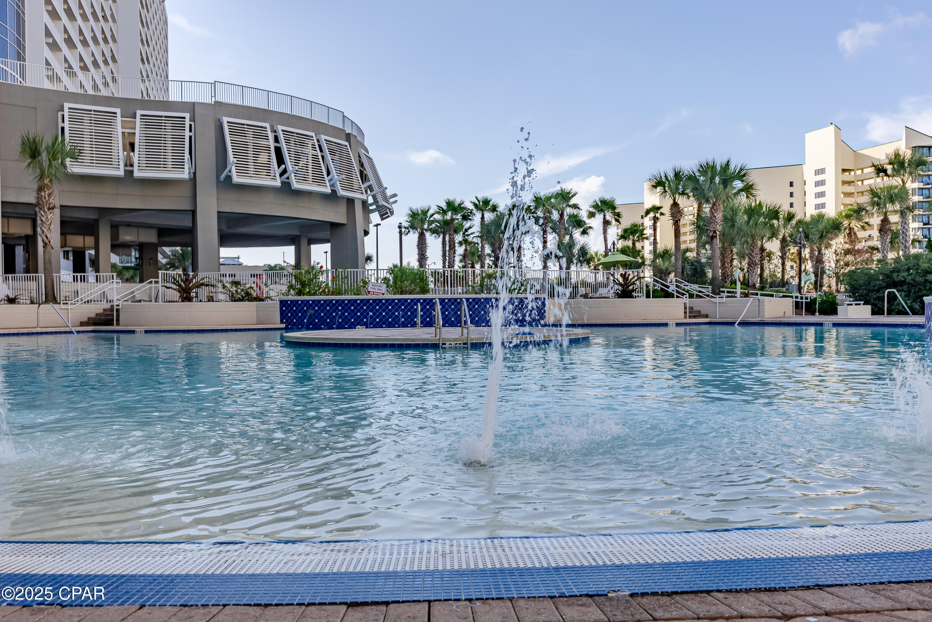 9860 S Thomas Drive 1824