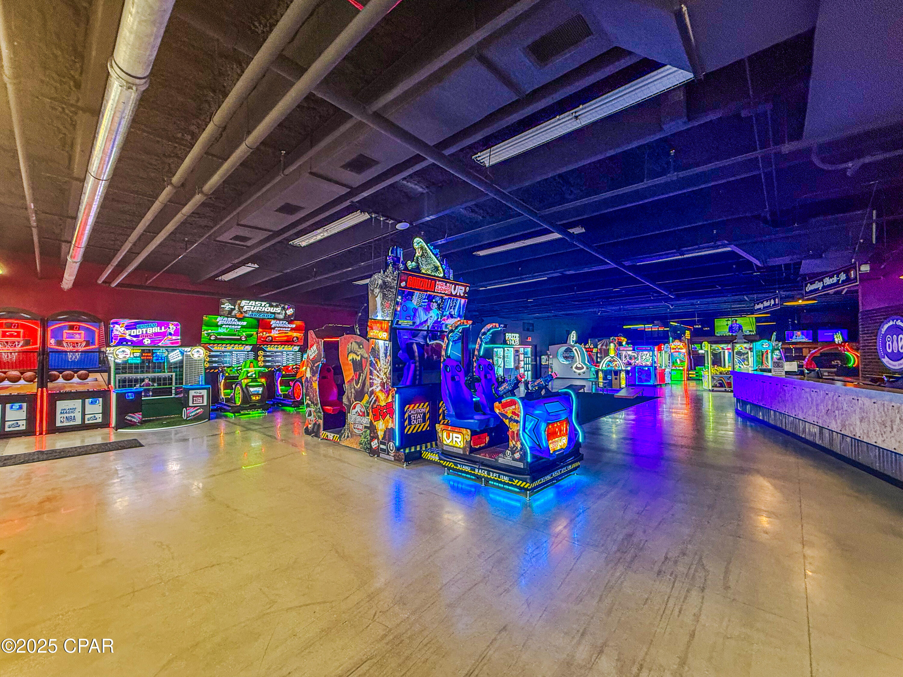 9860 S Thomas Drive 1824