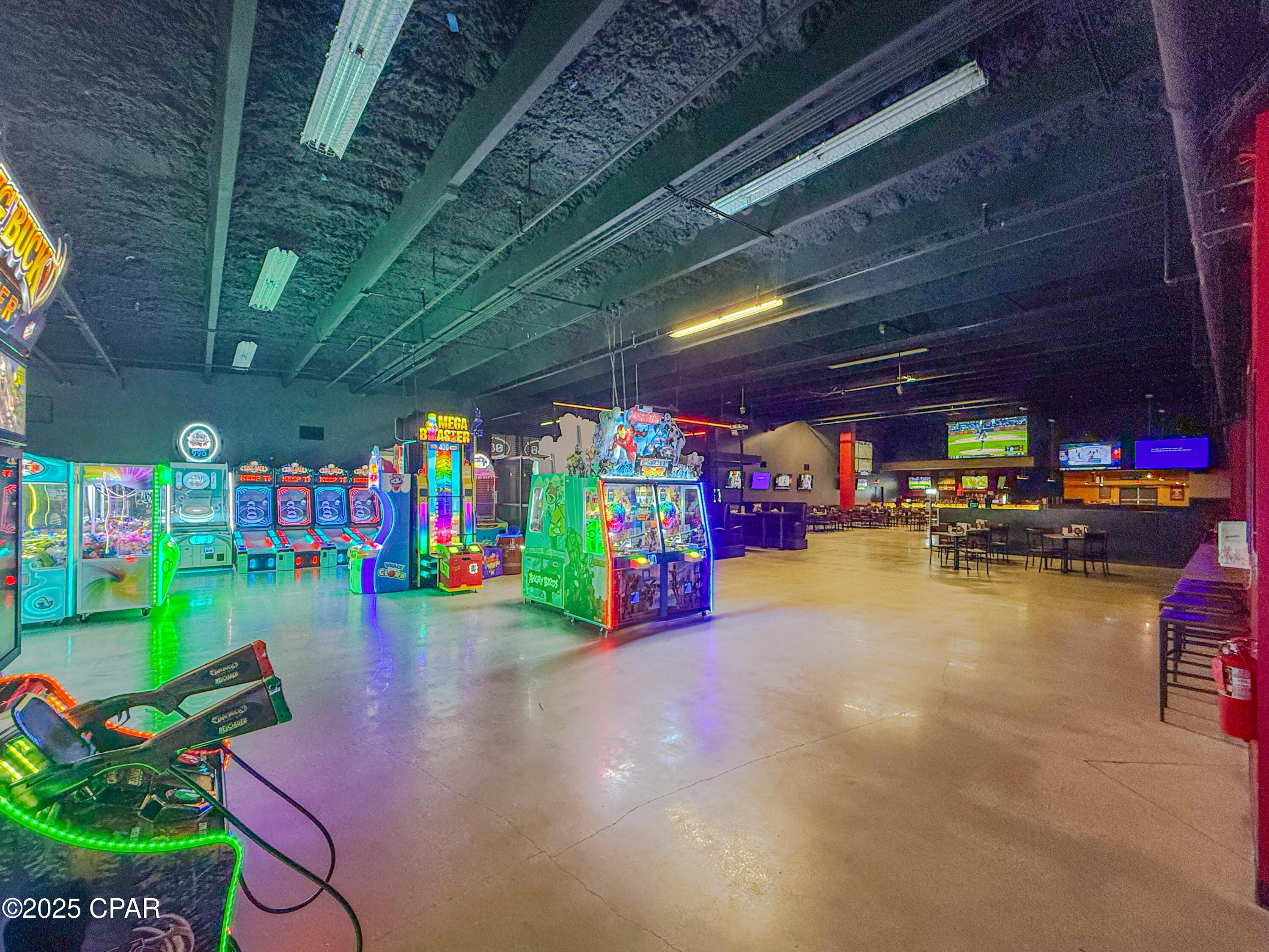 9860 S Thomas Drive 1824