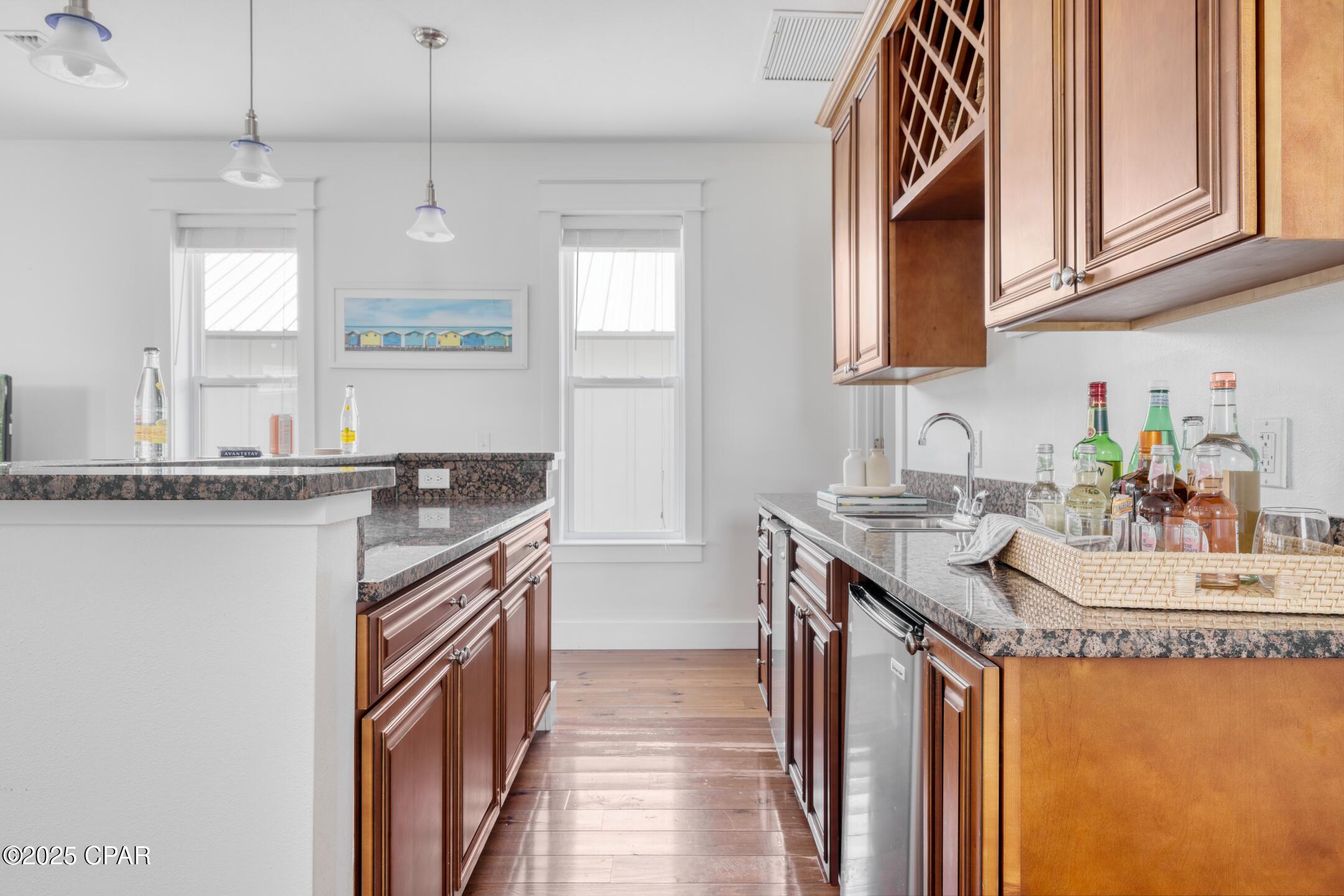 Listing photo id 14 for 115 Cottage Court