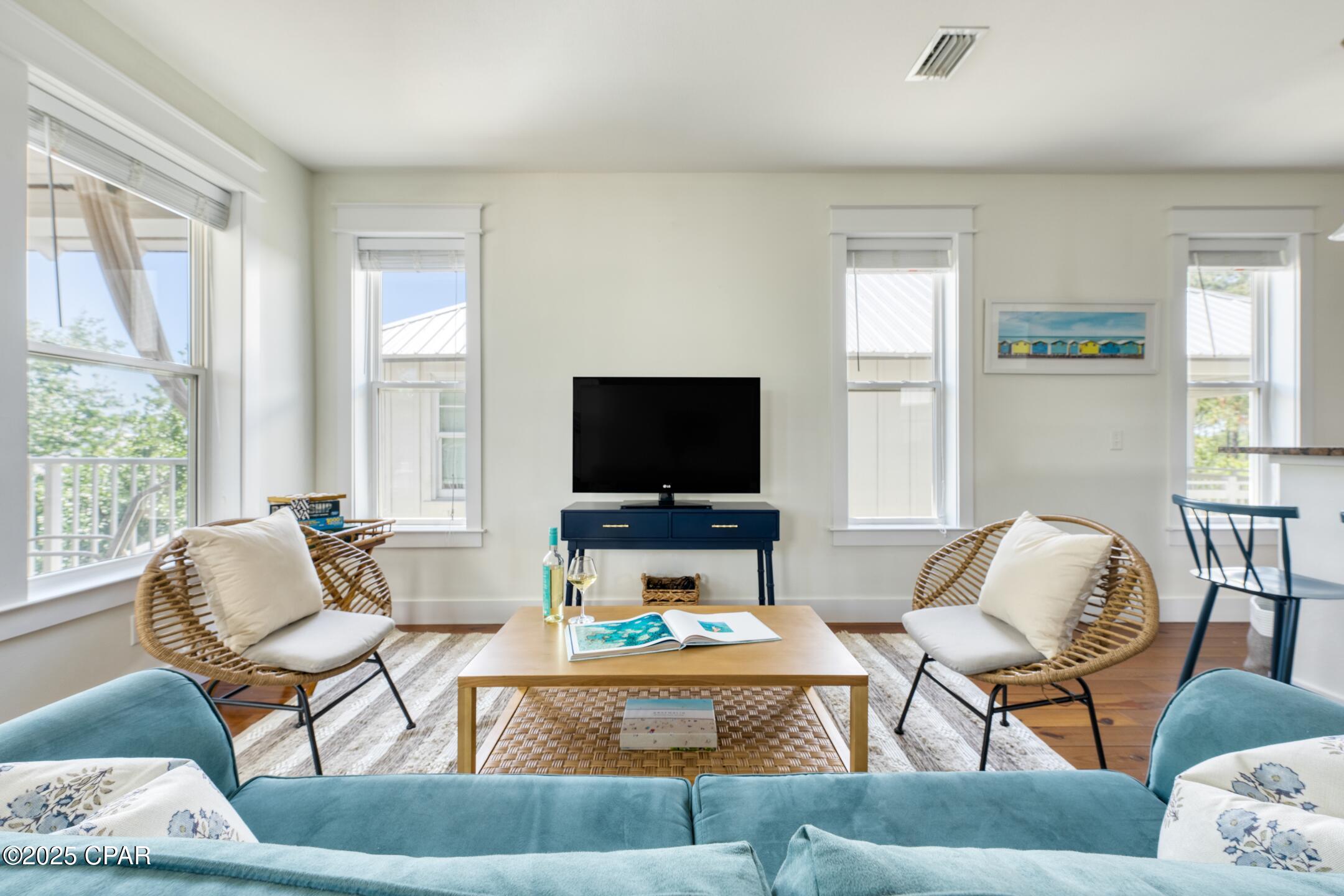 Listing photo id 20 for 115 Cottage Court